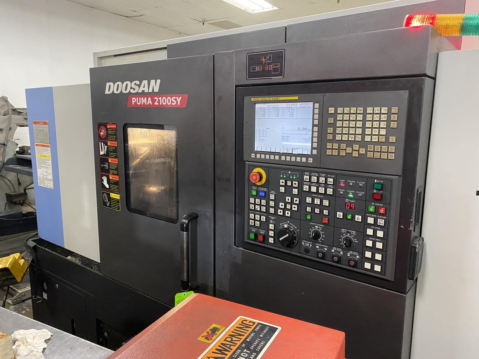 Doosan Puma 2100SY CNC Turning Center Lathe, 2011 - LNS Barfeed, Sub Spindle, Live Tool - Image 2