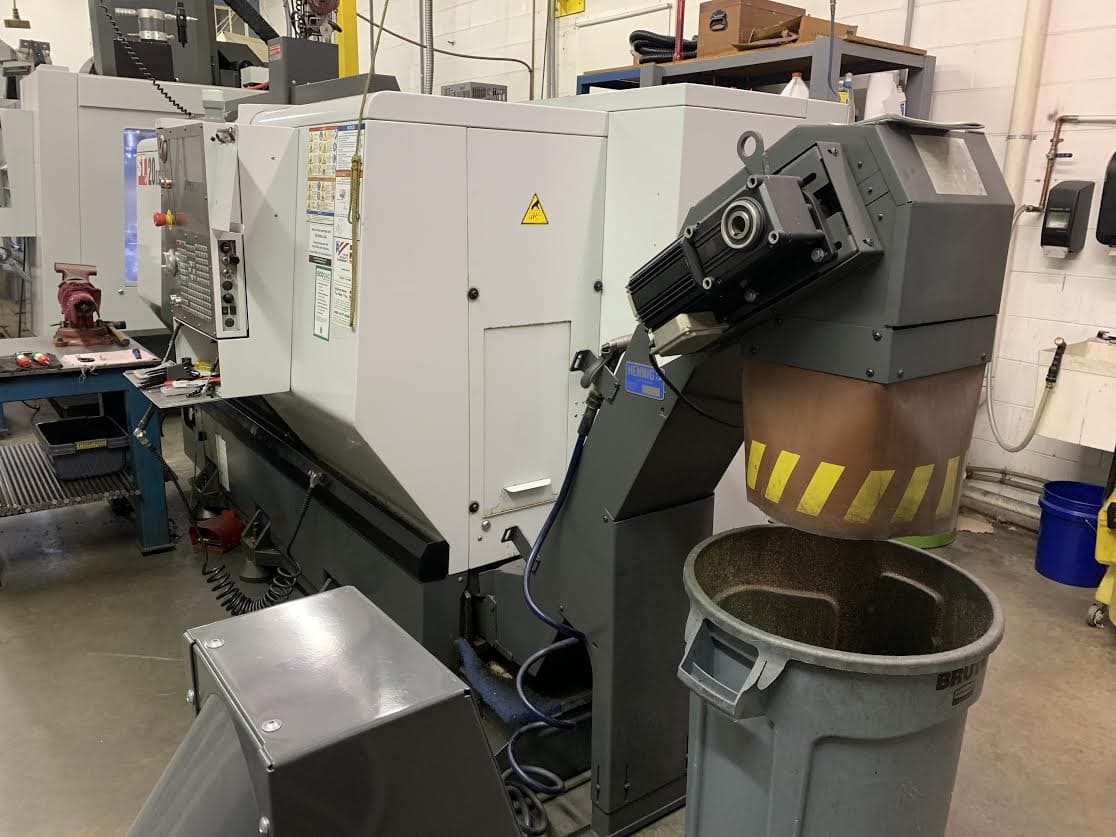 Haas ST-20SS CNC Lathe, 2011 - Chip Conveyor, Rigid Tapping - Image 2