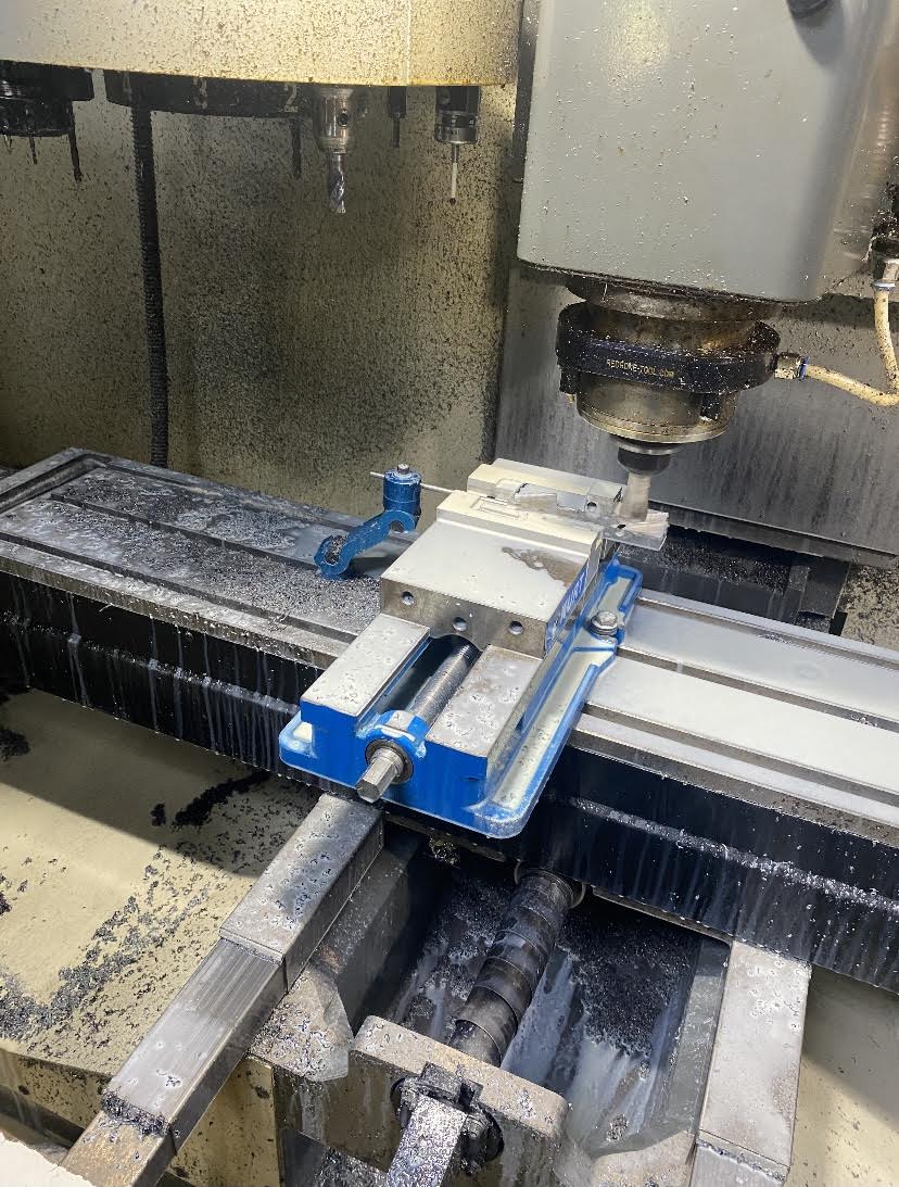 Haas TM-2P VMC, 2013 - 4th Axis Drive and Wire, Chip Auger, WIPS - Image 2