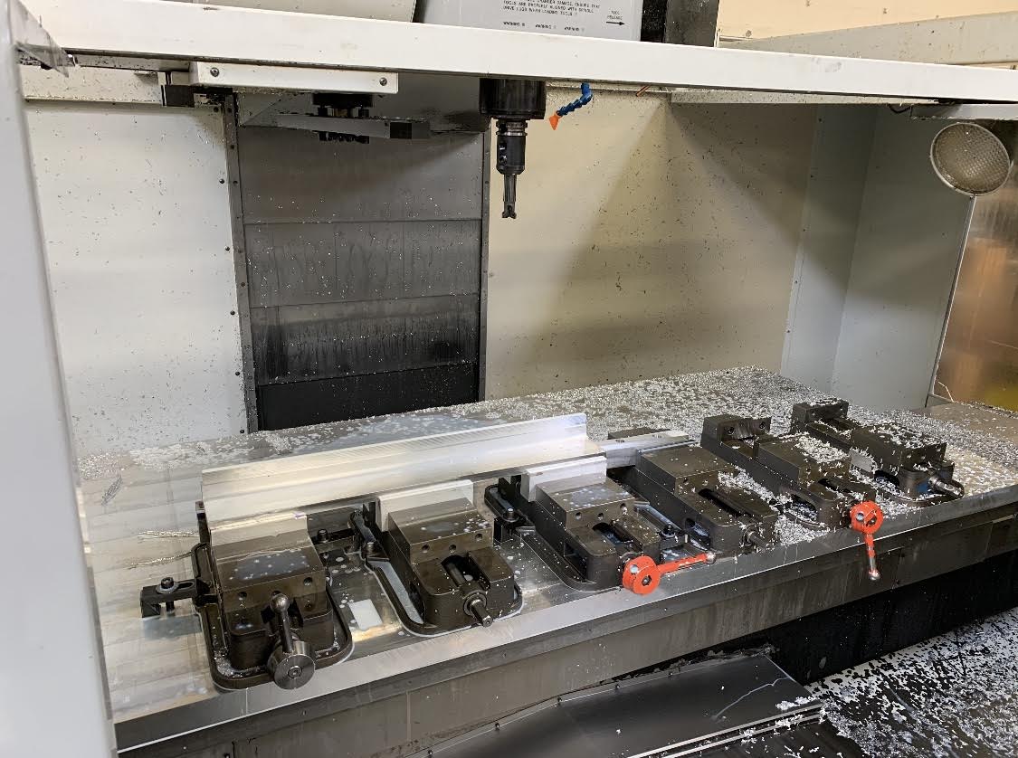 Haas VF-9/40 VMC, 2000 - Side-Mount ATC, Chip Auger, Expanded Memory, 4th Axis Ready - Image 2