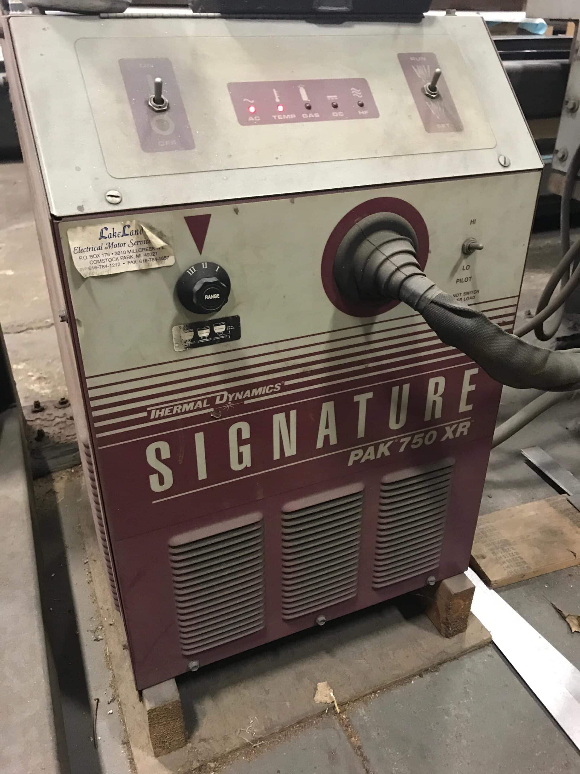 MG Industries SE1006 6’ x 14’ Plasma Cutting Table, 1994, CNC, Thermal Dynamics Plasma Source, Burny 2.5 CNC Control - Image 4