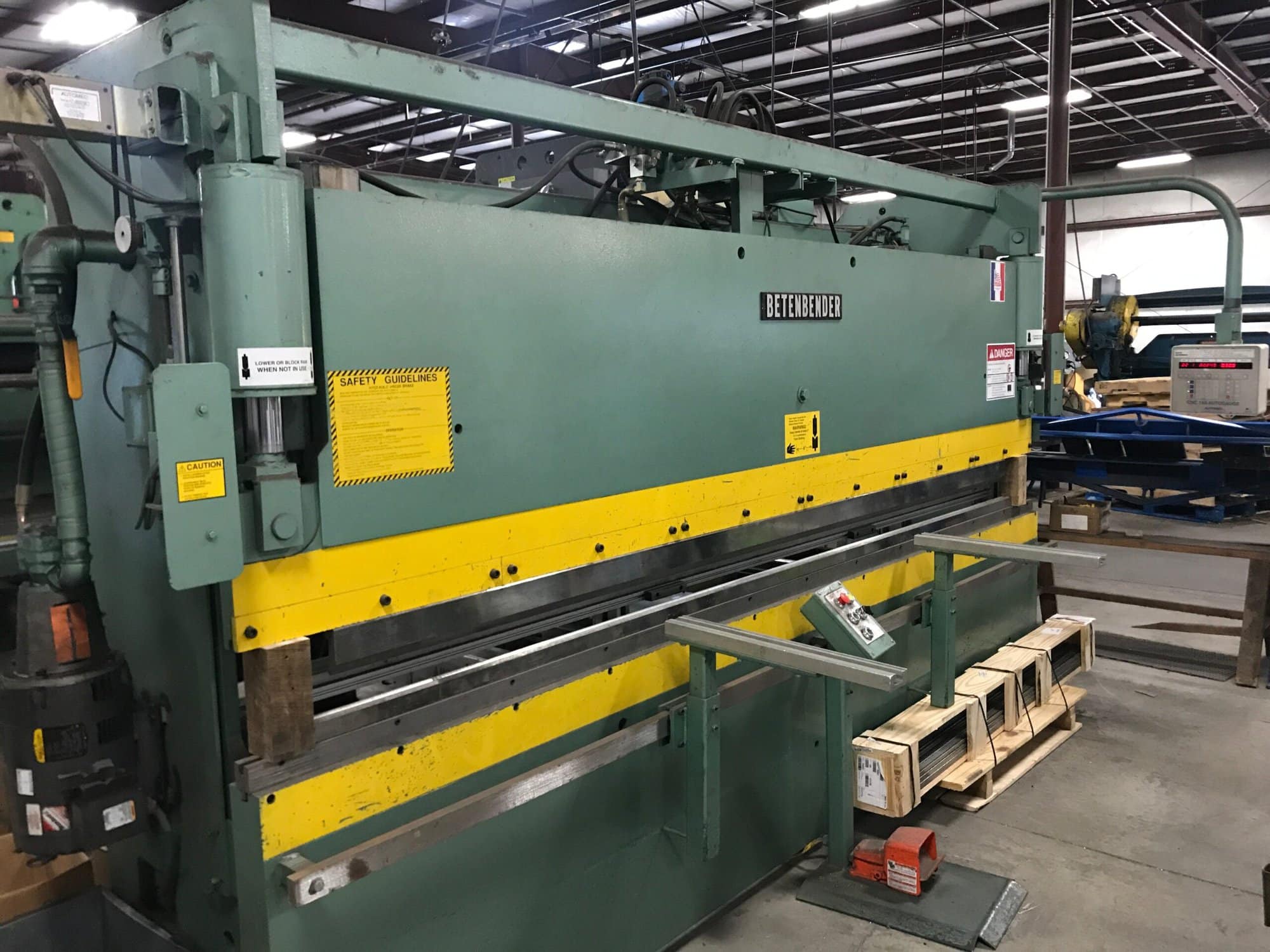 50 Ton x 12' Betenbender 12-50T CNC Press Brake, 1999 - Single Axis Automec CNC 150 Autogauge Control, LOW HOURS - Video Available. - Image 2
