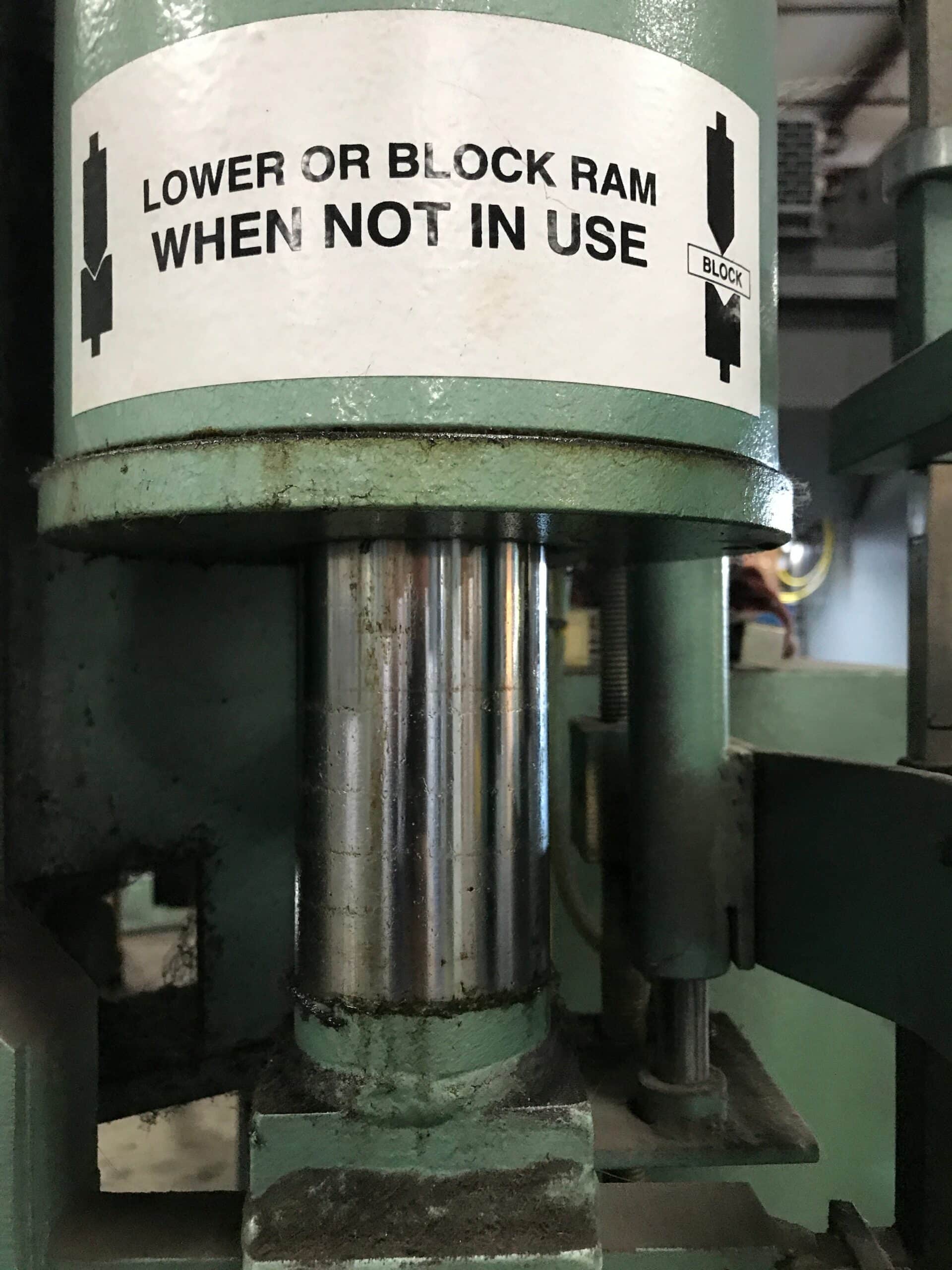 50 Ton x 12' Betenbender 12-50T CNC Press Brake, 1999 - Single Axis Automec CNC 150 Autogauge Control, LOW HOURS - Video Available. - Image 9
