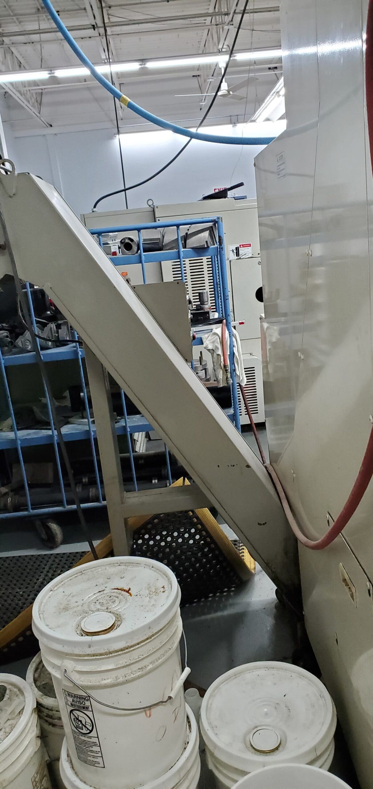 Okuma Spaceturn LB400-M CNC Lathe, 2000 - Y Axis, Chip Conveyor, Live Tooling - Image 4