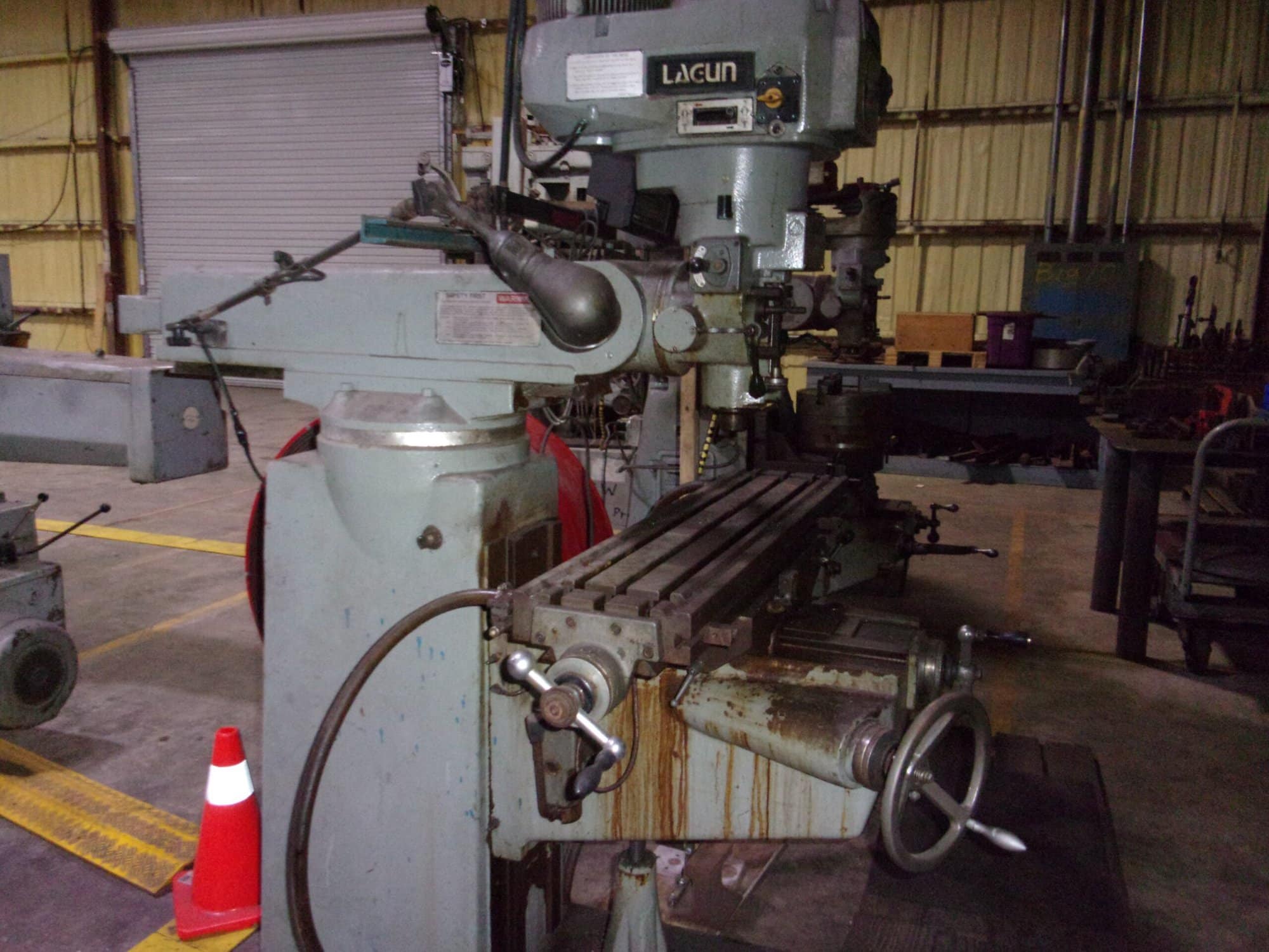 Lagun FTV-1 Knee Mill, 1980 - With Digital Readout - Image 2