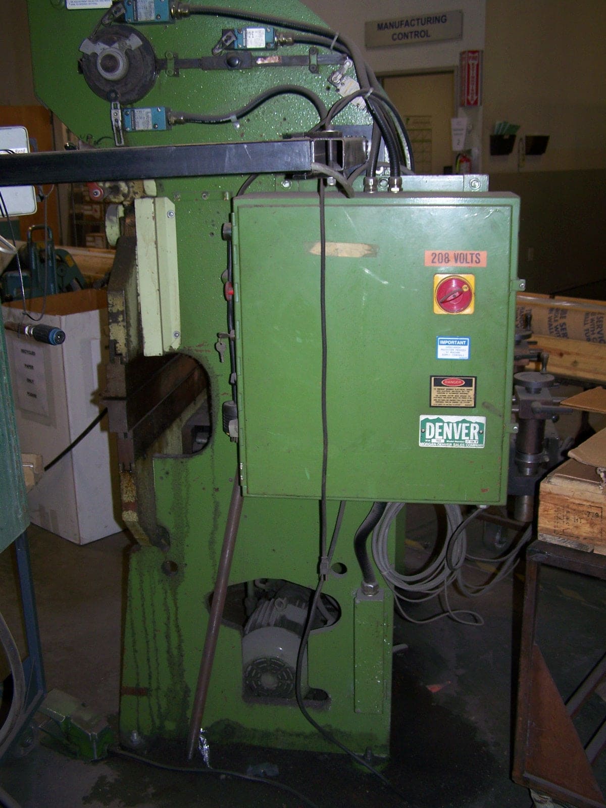 17 Ton x 4' Morgan Denver Manual Press Brake - Image 6