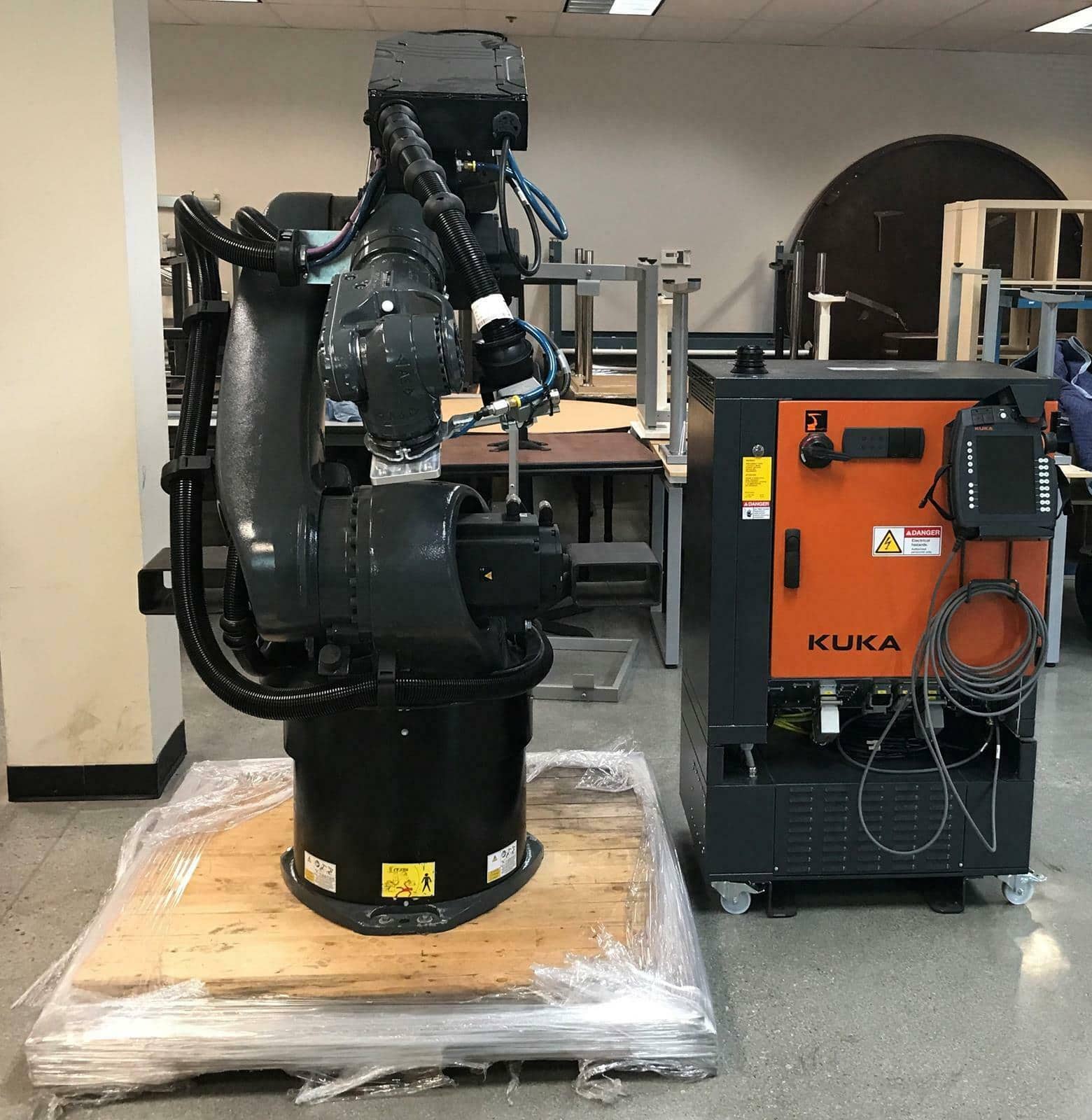 Kuka KR 60-3 CNC Robot, 2019 - KR C4 Control Unit, Never Used - Image 10