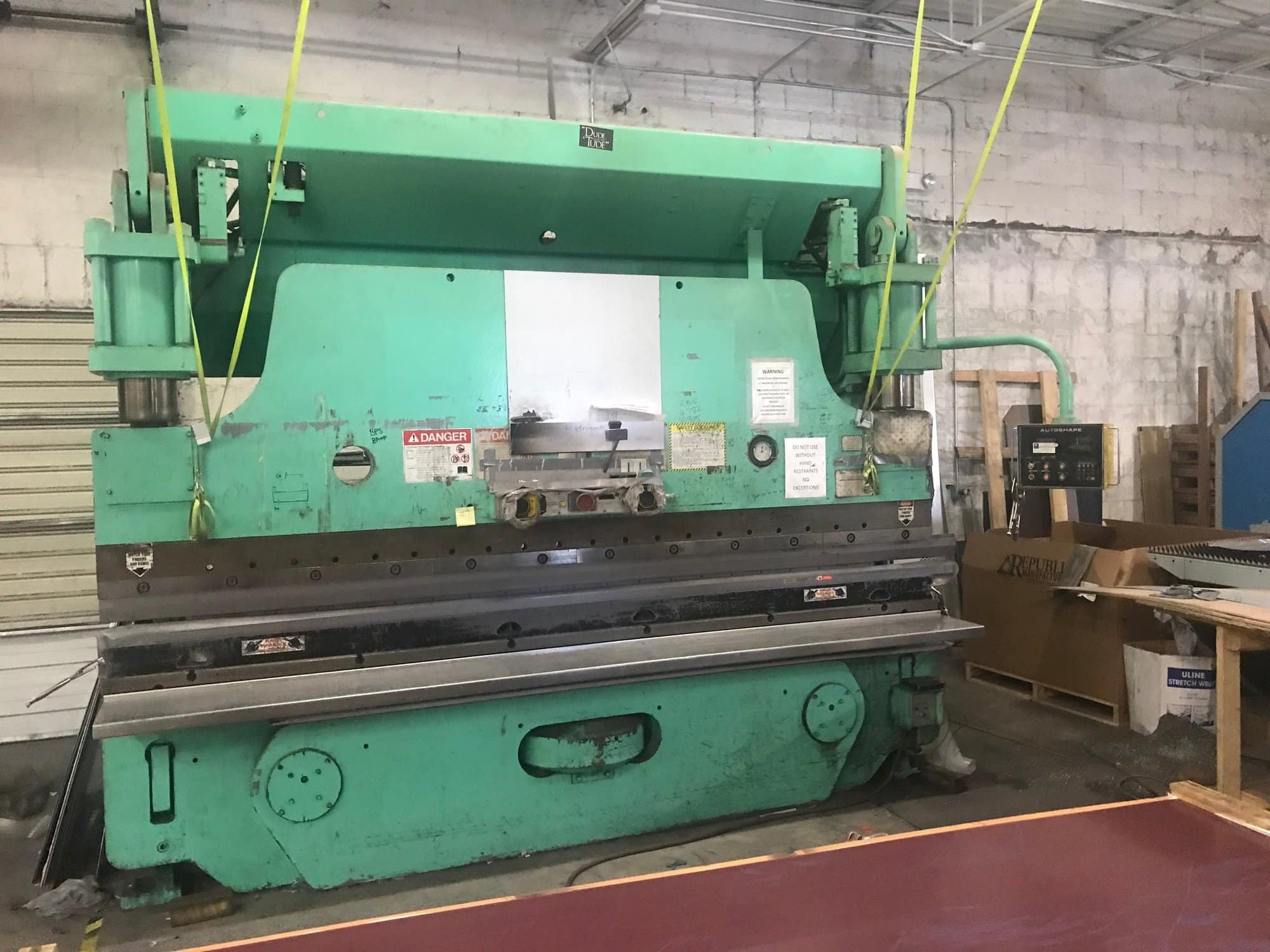 175 Ton x 12' Cincinnati 175AS CNC Press Brake, 1990 - Additional Videos Available Upon Request