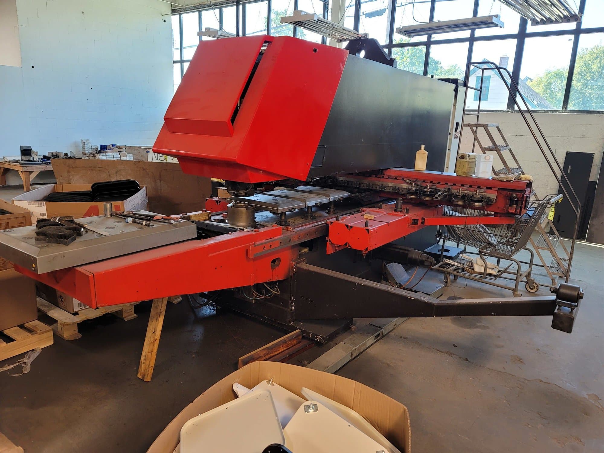 25 Ton Trumpf Trumatic 500 CNC Turret Punch, 2001 - Tooling Included