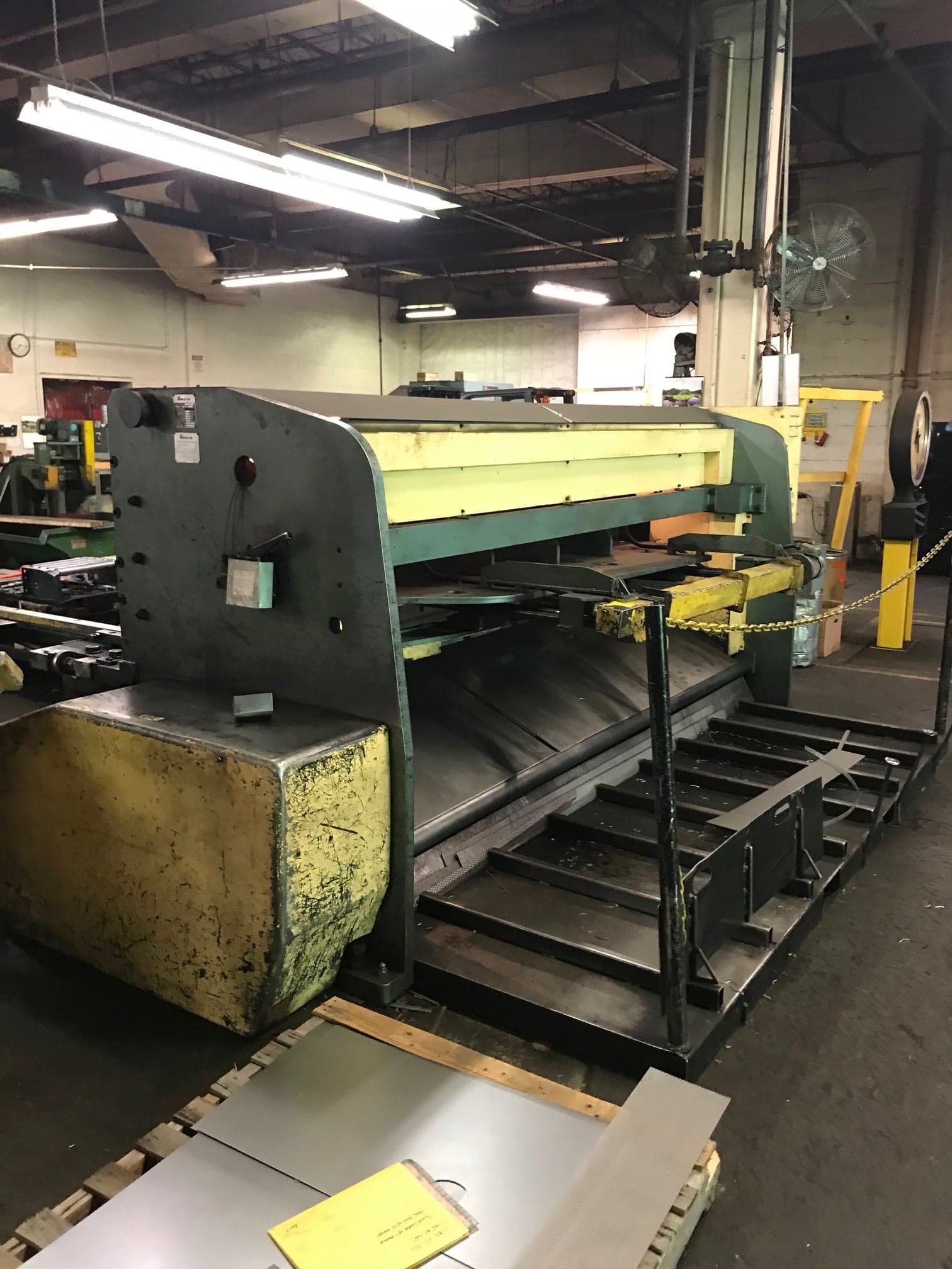 1/4" x 10' Amada M-3060 Shear, 1987 - Backgauge