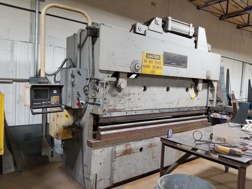 200 Ton X 10’ Brakemaster 20010 Hydraulic Press Brake, Underpower
