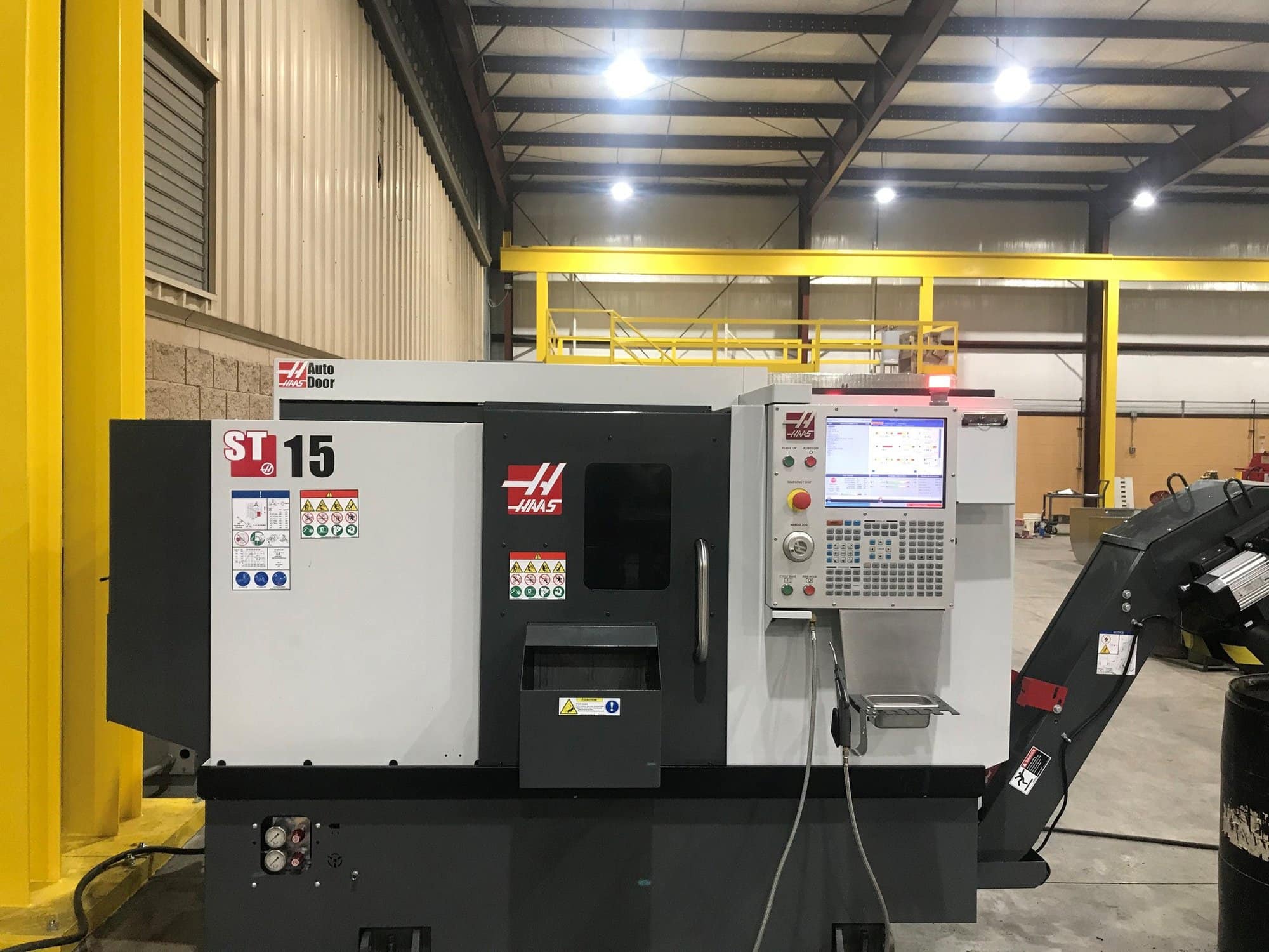 Haas ST-15 Sub Spindle CNC Lathe, 2019 - Sub Spindle, Parts Catcher, 1000 PSI High Pressure coolant, WIFI Camera - Image 15
