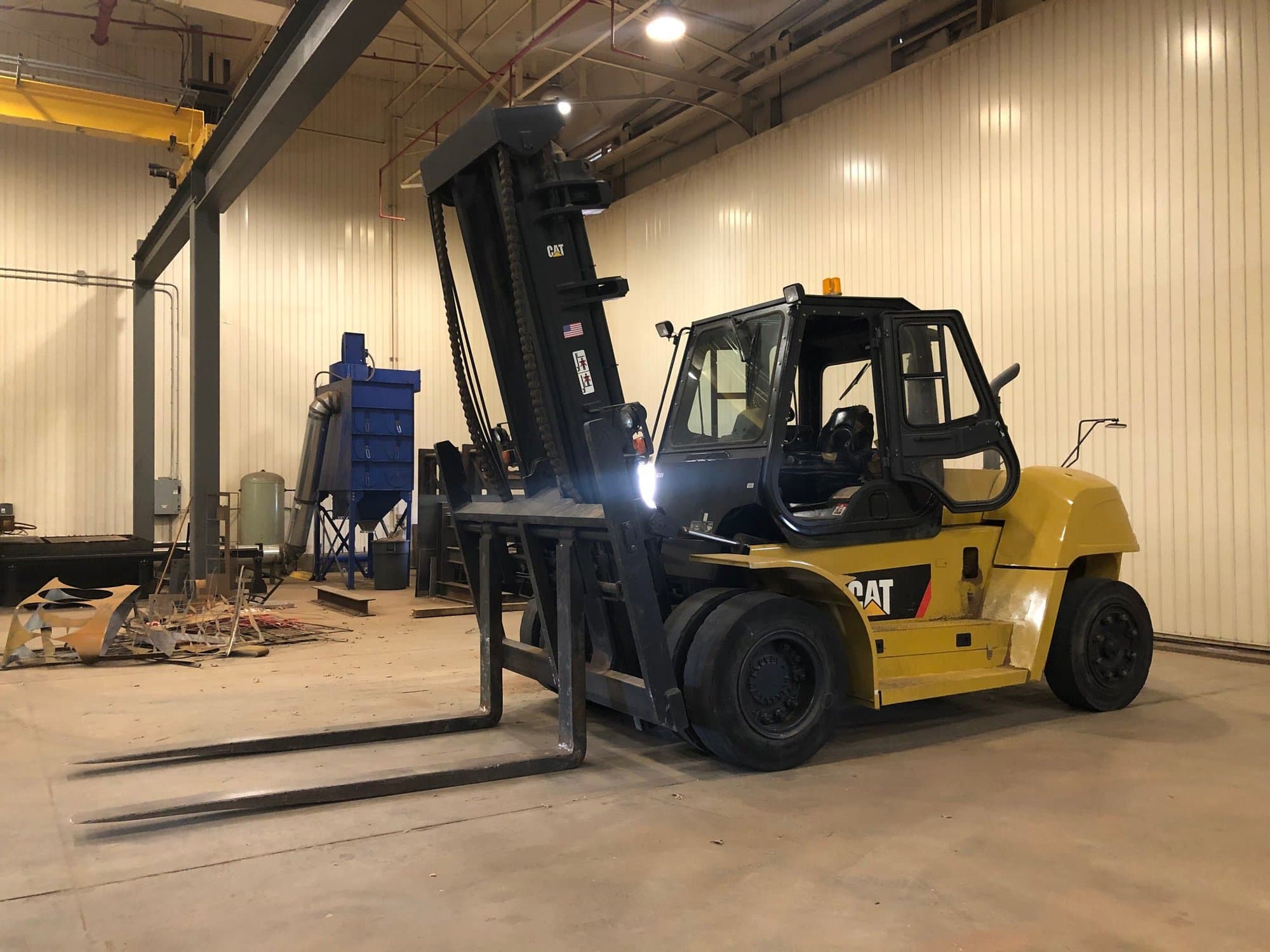 32,000 Max Capacity CAT P33000 Forklift Diesel, 2007