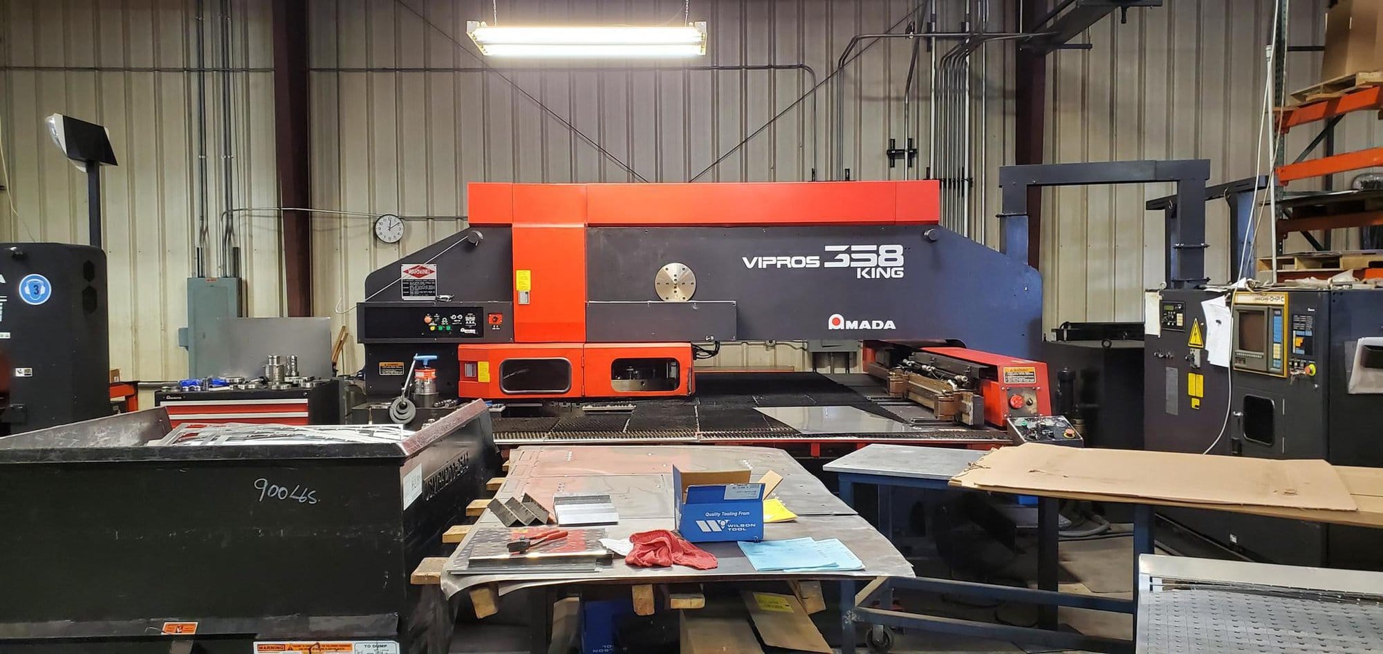 33 Ton Amada Vipros 358 King Turret Punch, 1998 - 04PC Control