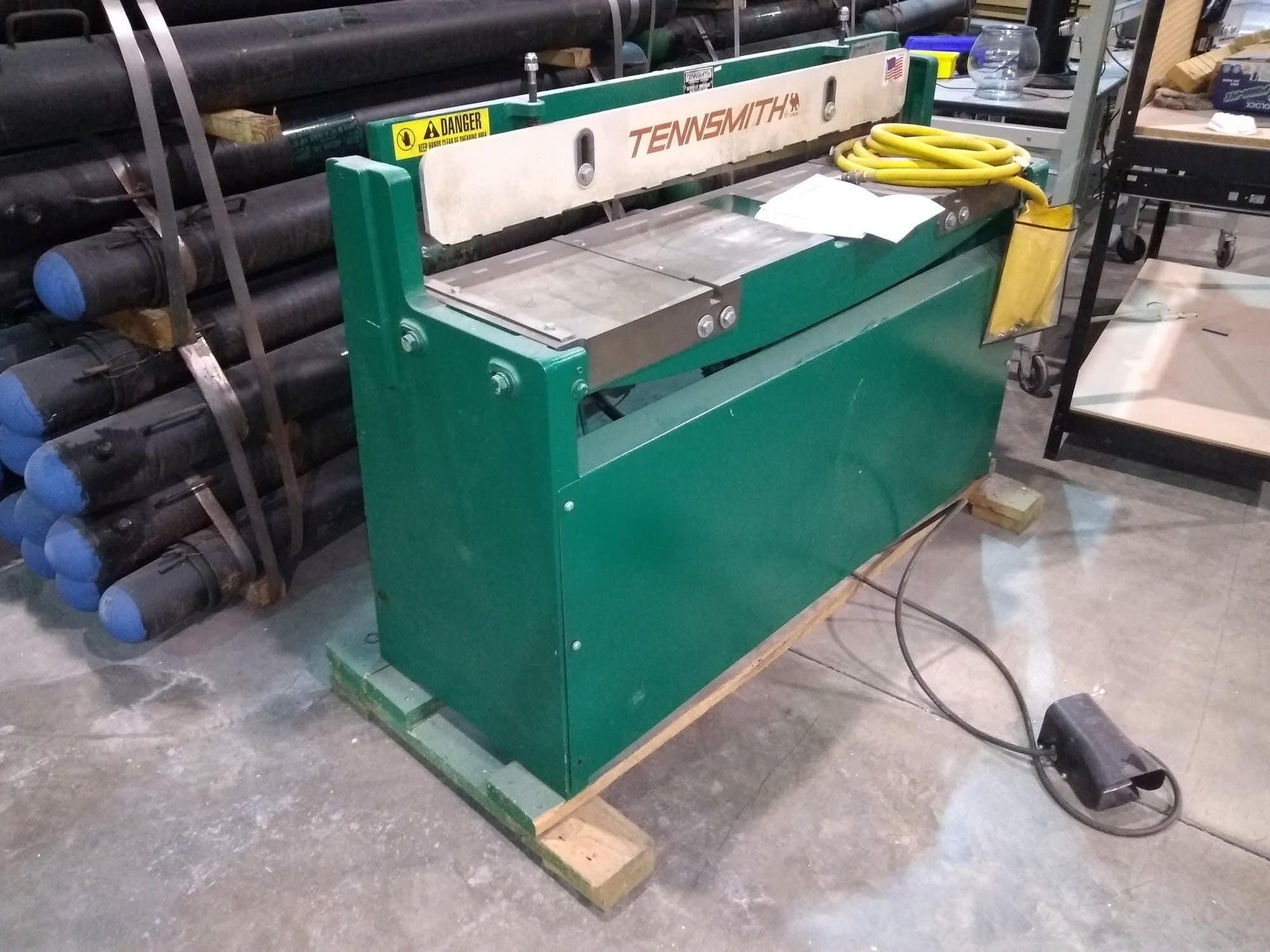 16 Gauge X 52" Tennsmith A52 Shear, 2002- Air Operated