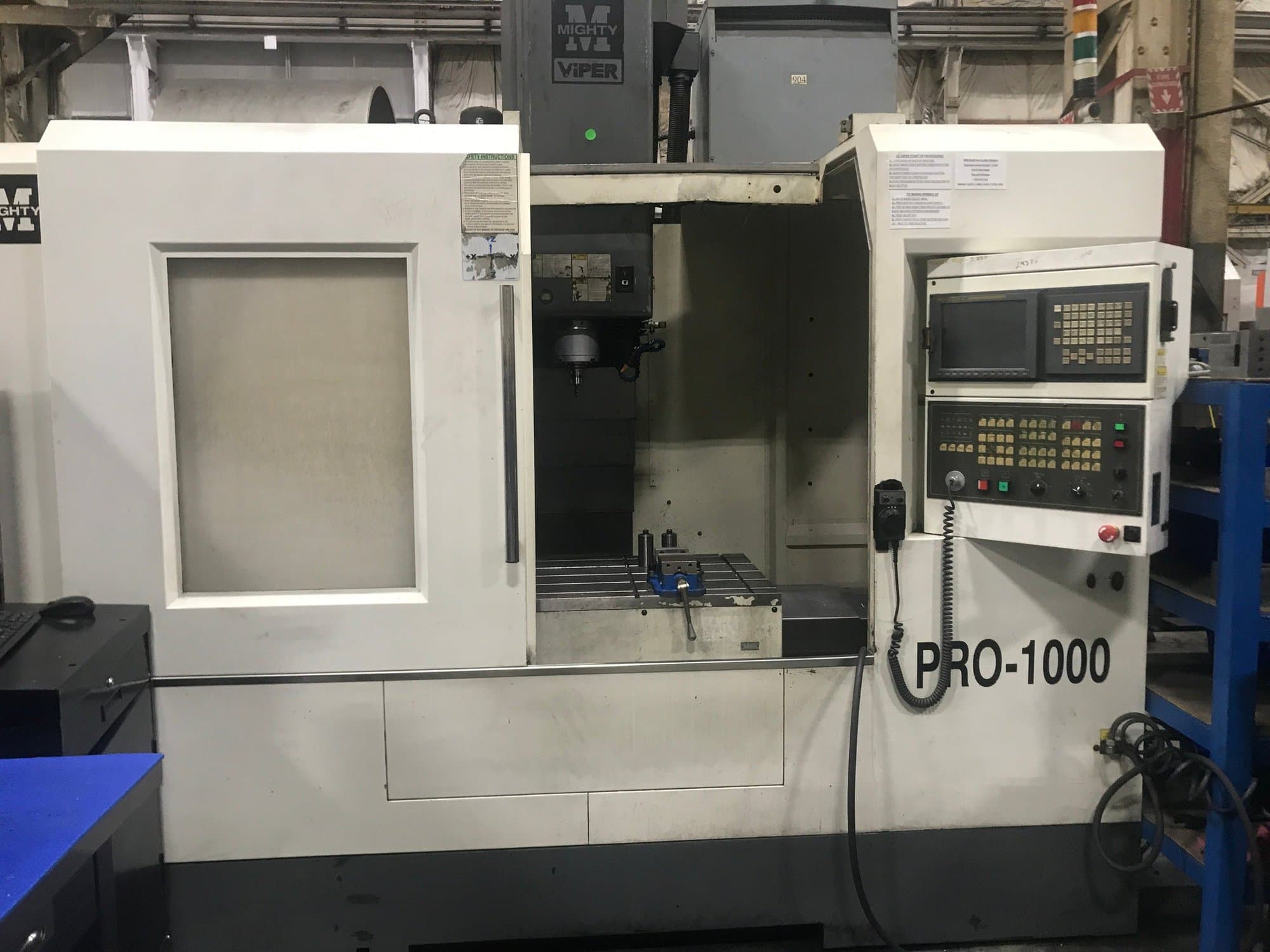 Mighty Viper Pro 1000AG VMC, 2009 - 4th Axis, Chip Conveyor