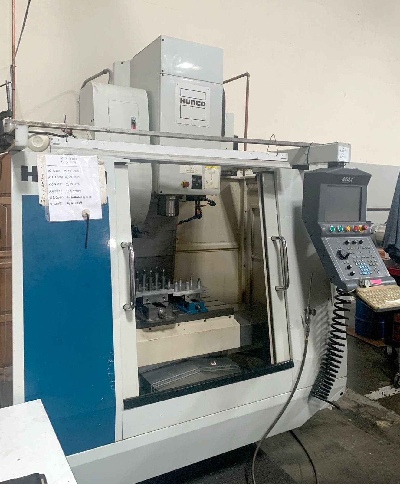Hurco VM1 Vertical Machining Center, 2004 - 15 HP, Video