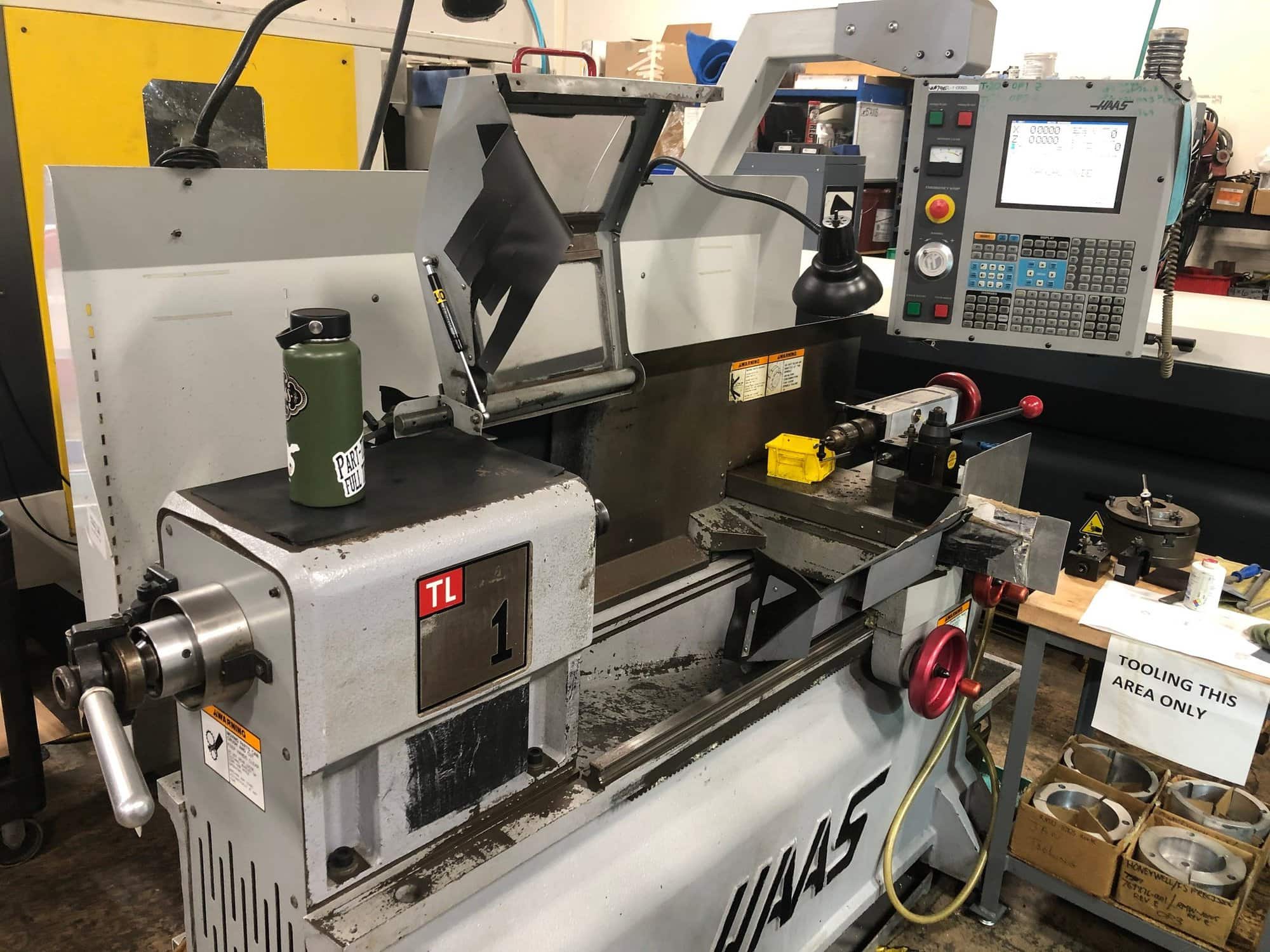 Haas TL-1 CNC Lathe, 2004 - Tailstock, Tool Post, Handwheels