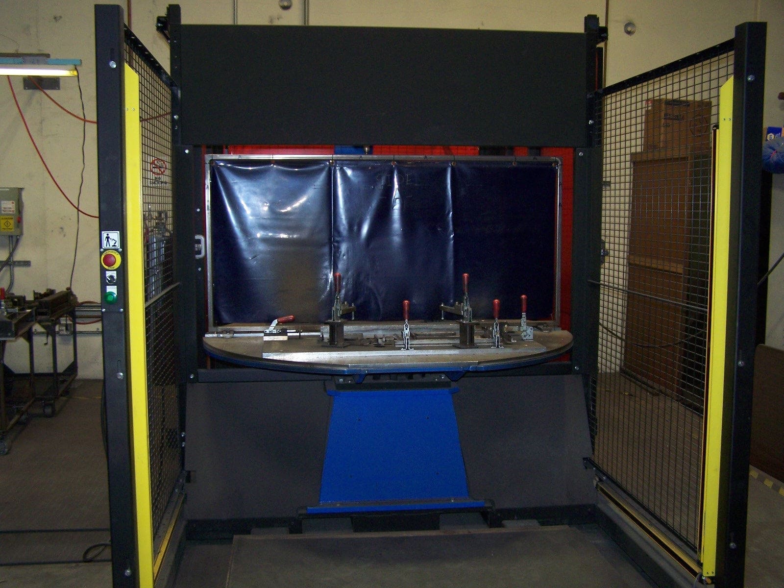 Yaskawa Motoman MA1440 with ArcWorld 1000, 2017 - Welding Robot Workcell and Torch Cleaning Station, DX200 Controller