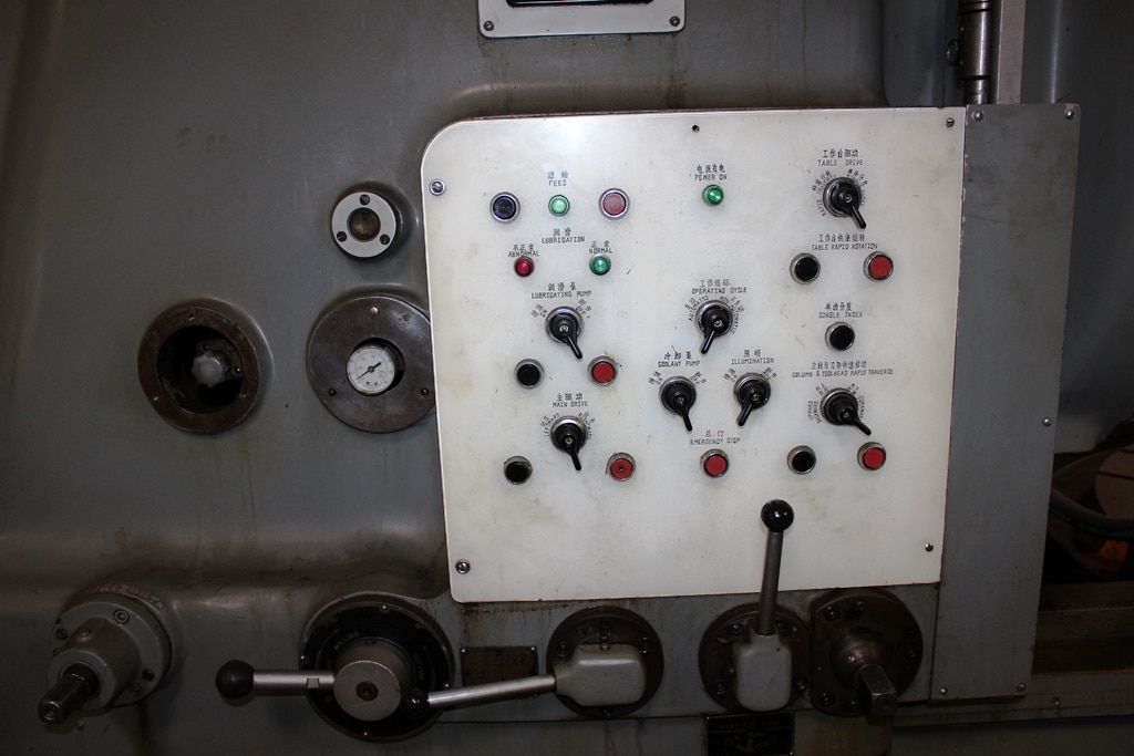 Wuhan WY3J Vertical Gear Hobber, 1970 - Tailstock - Image 5