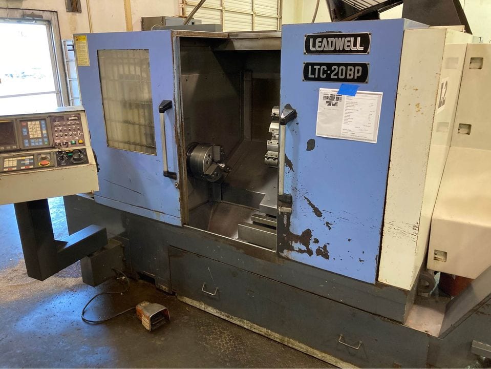 Leadwell LTC-20BP CNC Lathe, 1996 - Tailstock, Chip Conveyor, Fanuc Control
