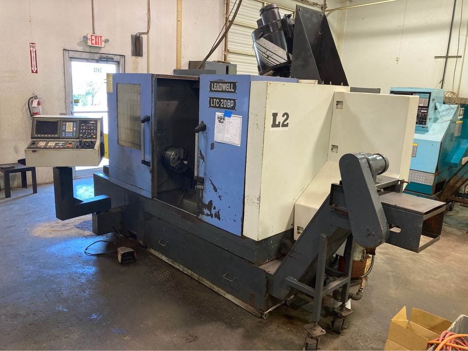 Leadwell LTC-20BP CNC Lathe, 1996 - Tailstock, Chip Conveyor, Fanuc Control - Image 3