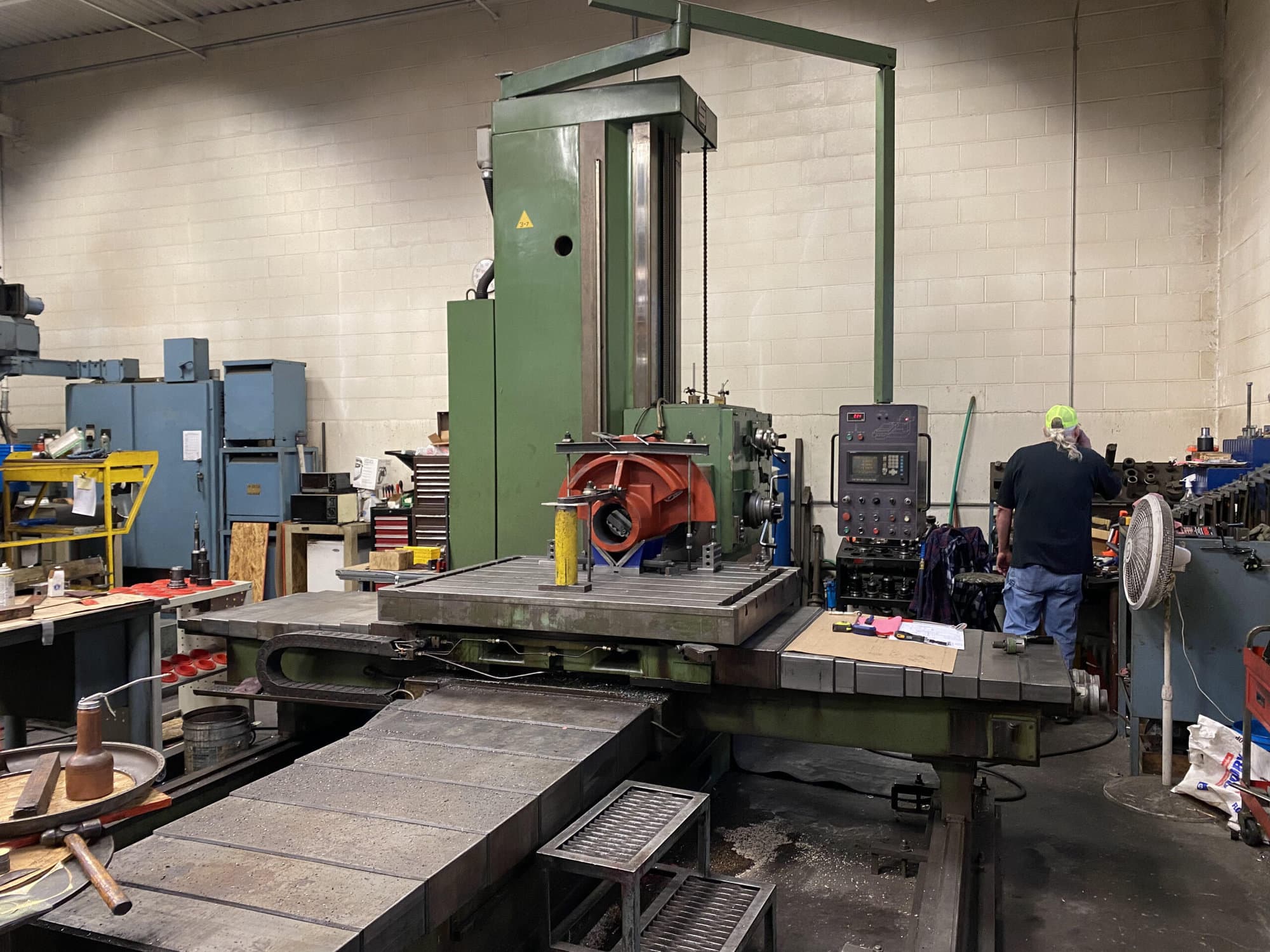 Summit HTM4 4" Horizontal Boring Mill, 1996 - 48"x60" Table, 360 B Axis