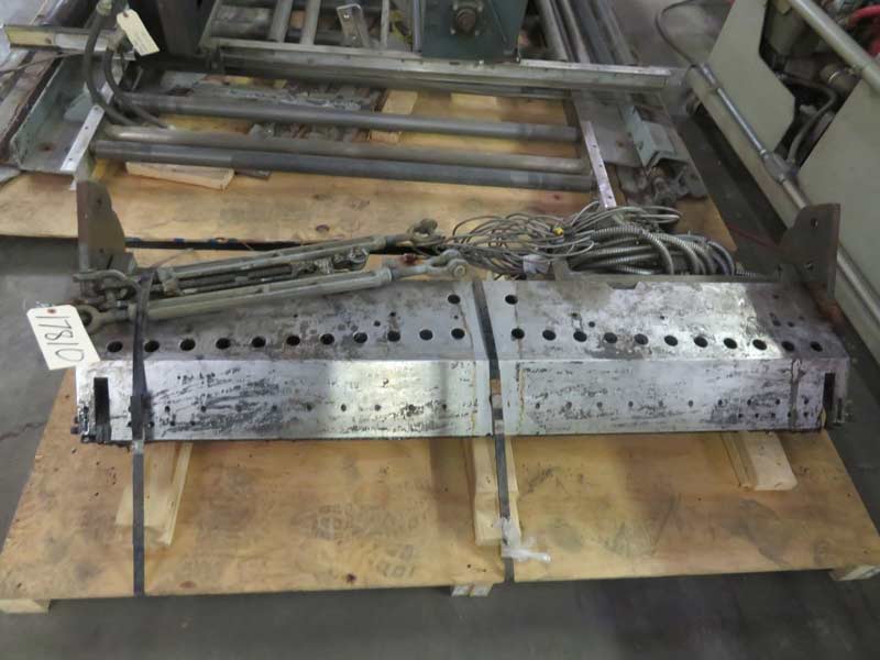 Extrusion Dies / Nordson Model HD-40 Sheet Die Having a 60" Slot Opening