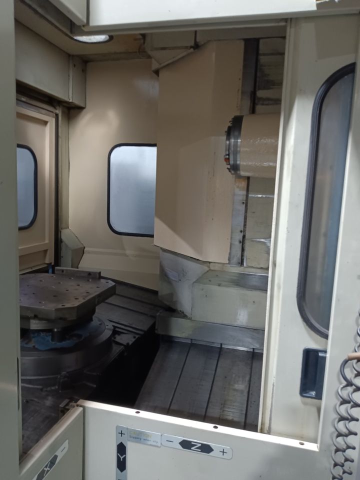 OKK KCH500 500mm Horizontal Machining Center, 1998 - Under Power, Very Clean - Image 2