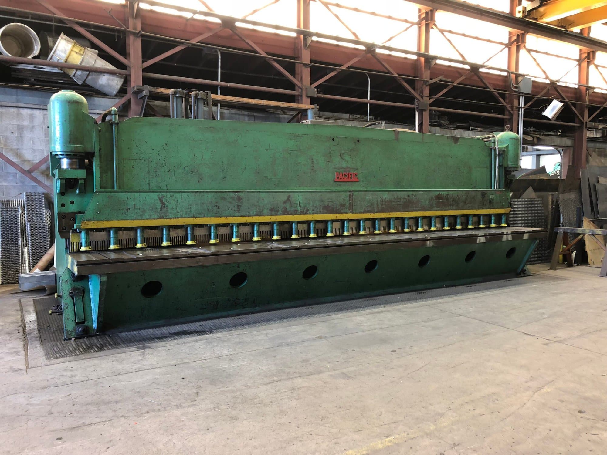 1/4" x 24' Pacific 250S24 Hydraulic Guillotine Shear- Powered Backgauge