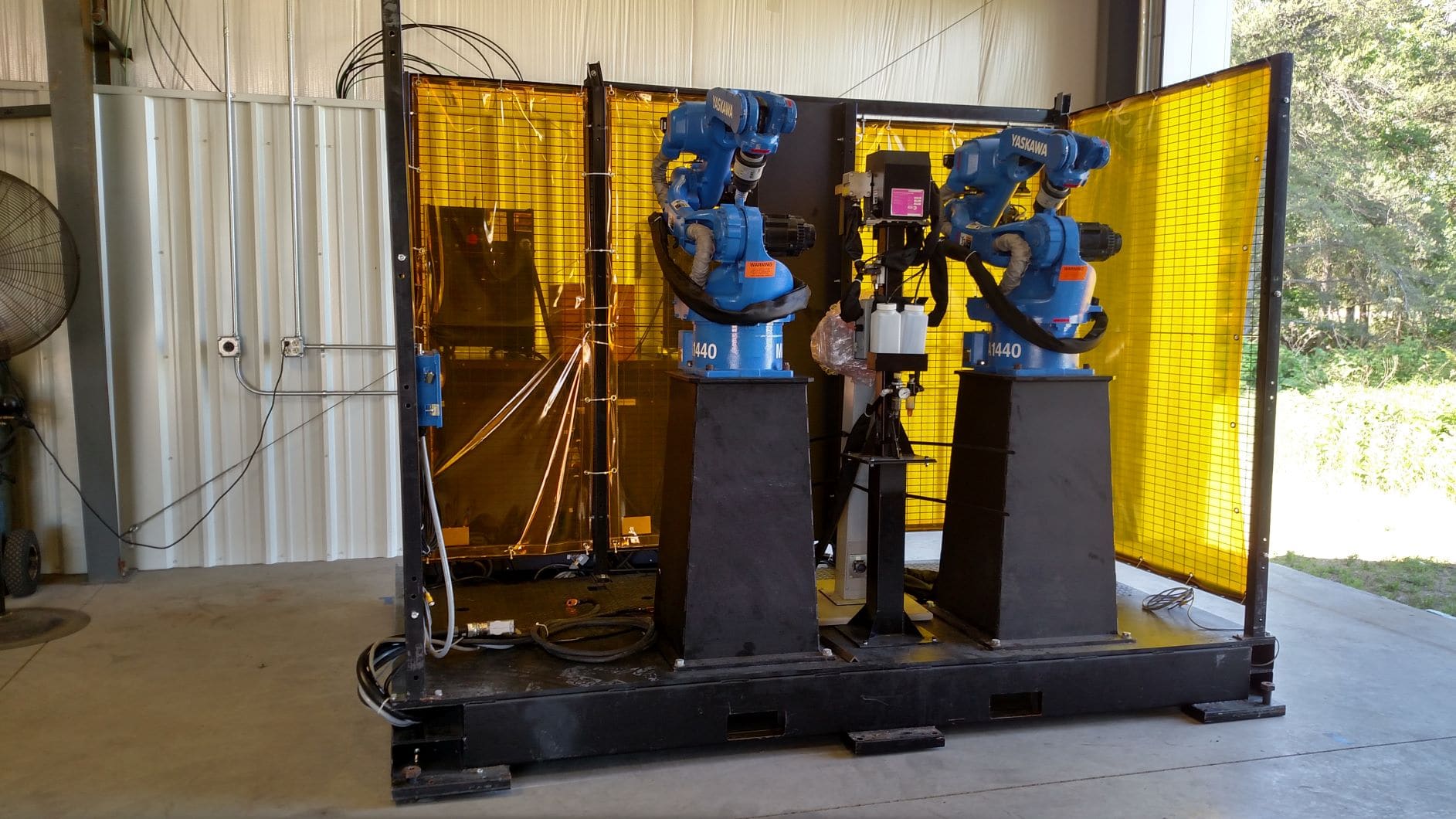 Yaskawa Motoman AW6200 Robotic Welding Station, 2018 - Image 2