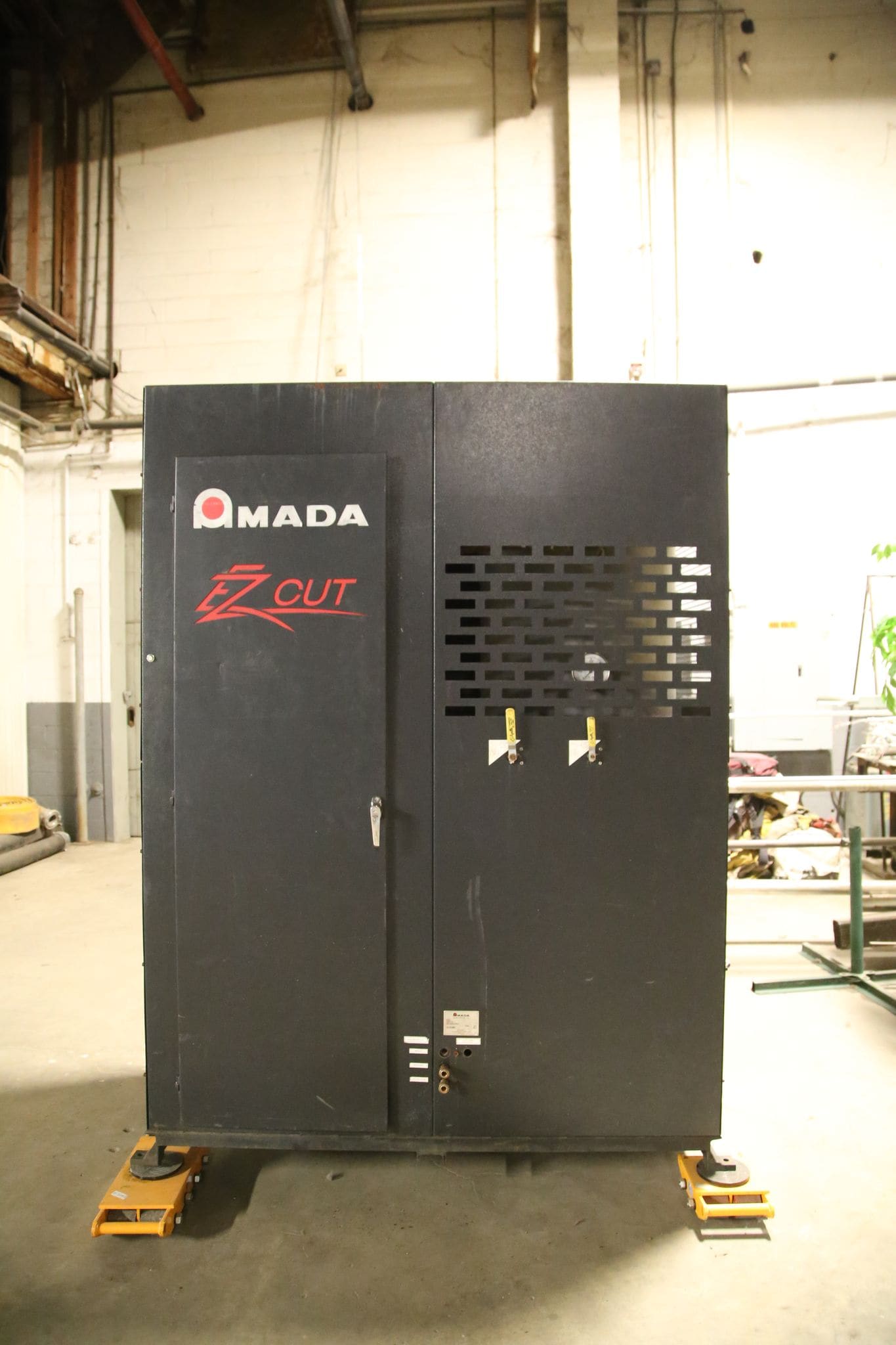 217 PSI Amada EZ-Cutter Nitrogen Generator, 2008 - 30 Gallon Receiver Tank