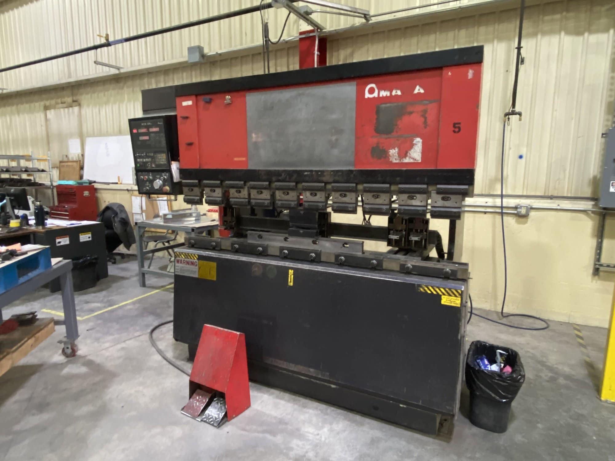 55 Ton x 6.5' Amada FBD-5020E CNC Press Brake, 1994 - NC9-EXII 3-Axis CNC Control, Under Power - Image 2