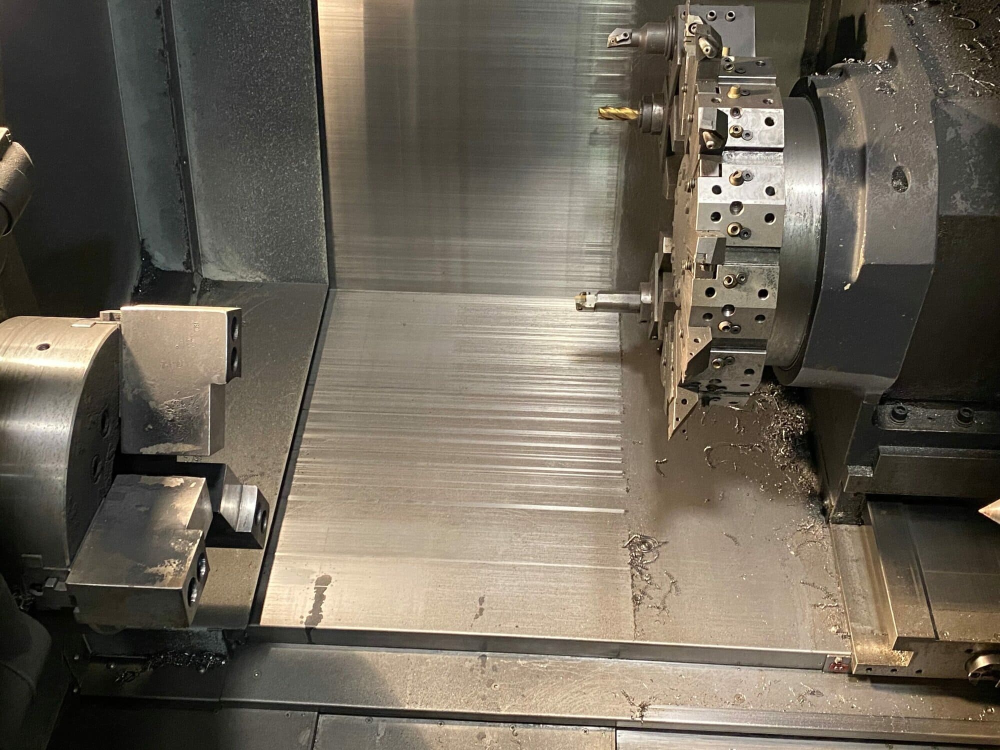 Doosan Puma 2600 CNC Lathe, 2011 - Tailstock, Chip Conveyor - Image 12
