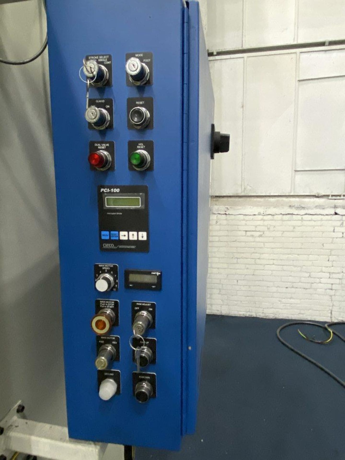 88 Ton Bliss C1-80H High Speed Gap Frame Press, 2017 - Light Curtains - Image 3