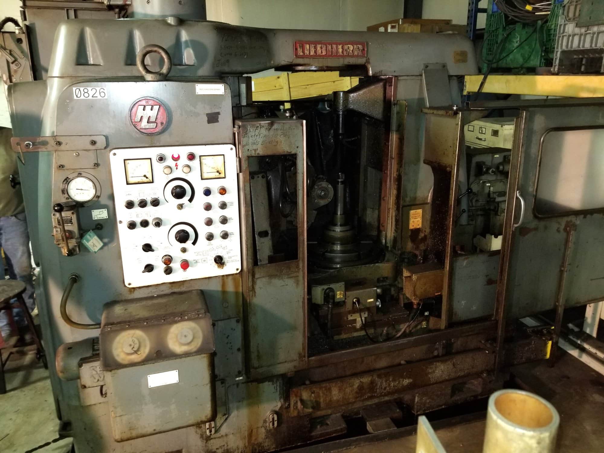 Liebherr Universal L 401 Gear Hobber - Image 2