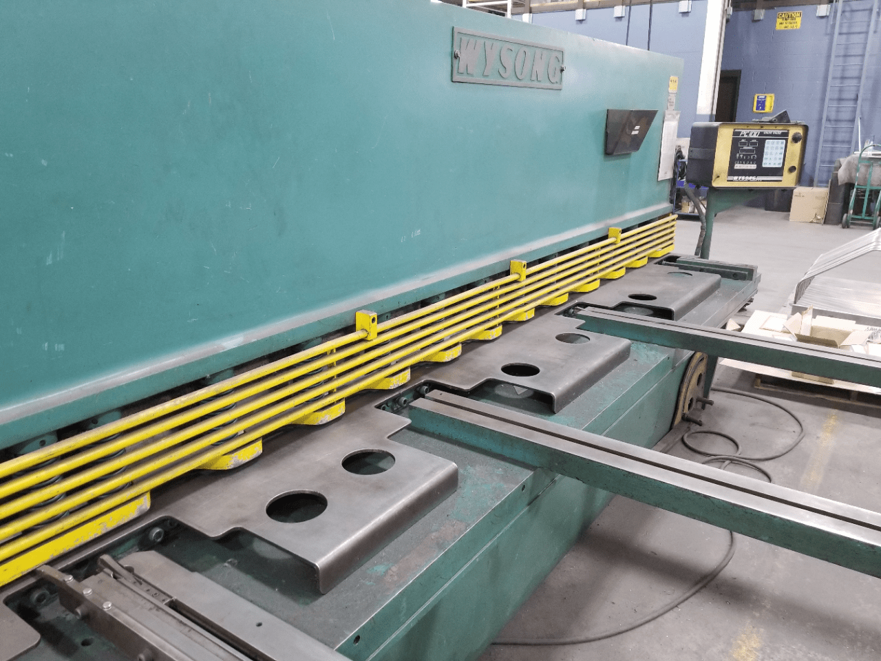1/4" x 10' Wysong H-2510 Hydraulic Shear, 1990 - Image 5