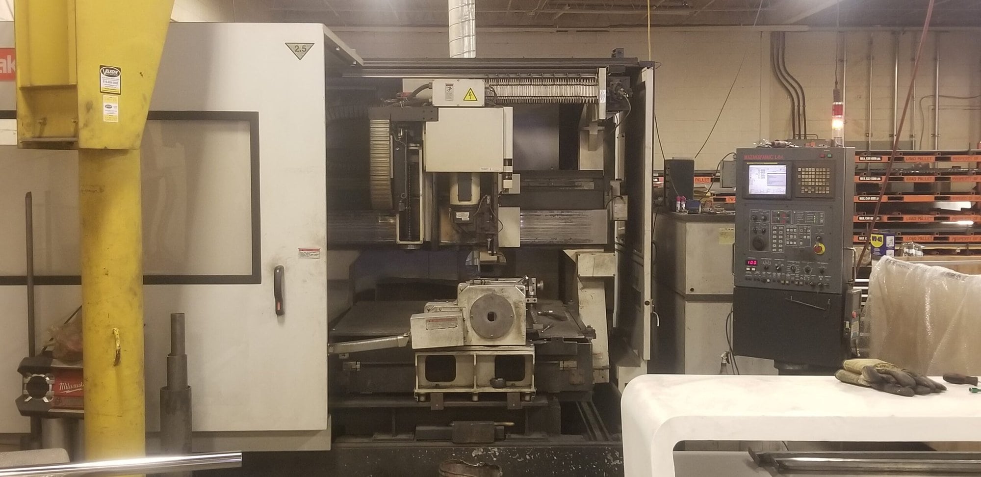 2500 Watt Mazak Space Gear U44 5-Axis CNC Laser, 2007- 4' x 4', Resonator Rebuilt in 2017, Fanuc 160i-LB Control - Image 2