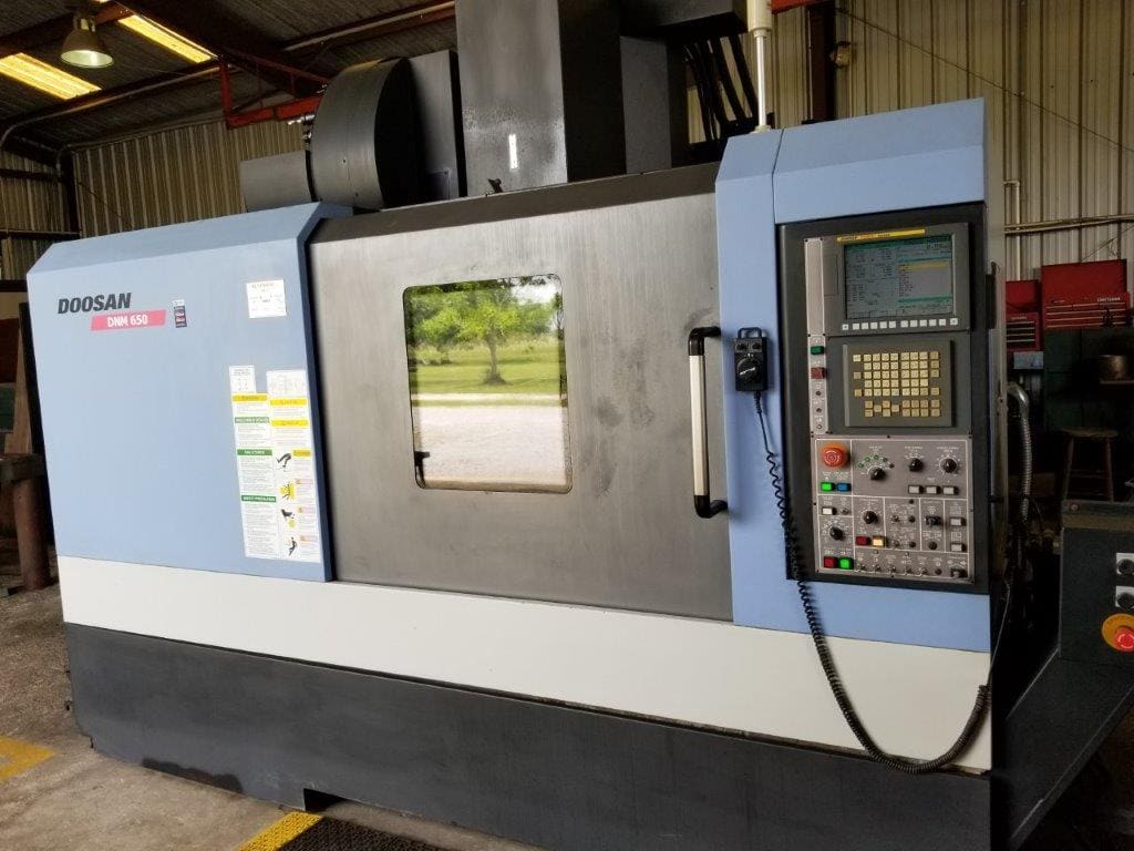 Doosan DNM 650 VMC, 2010 - 4th Axis, Tooling, 50" x 26" Travel - Image 4