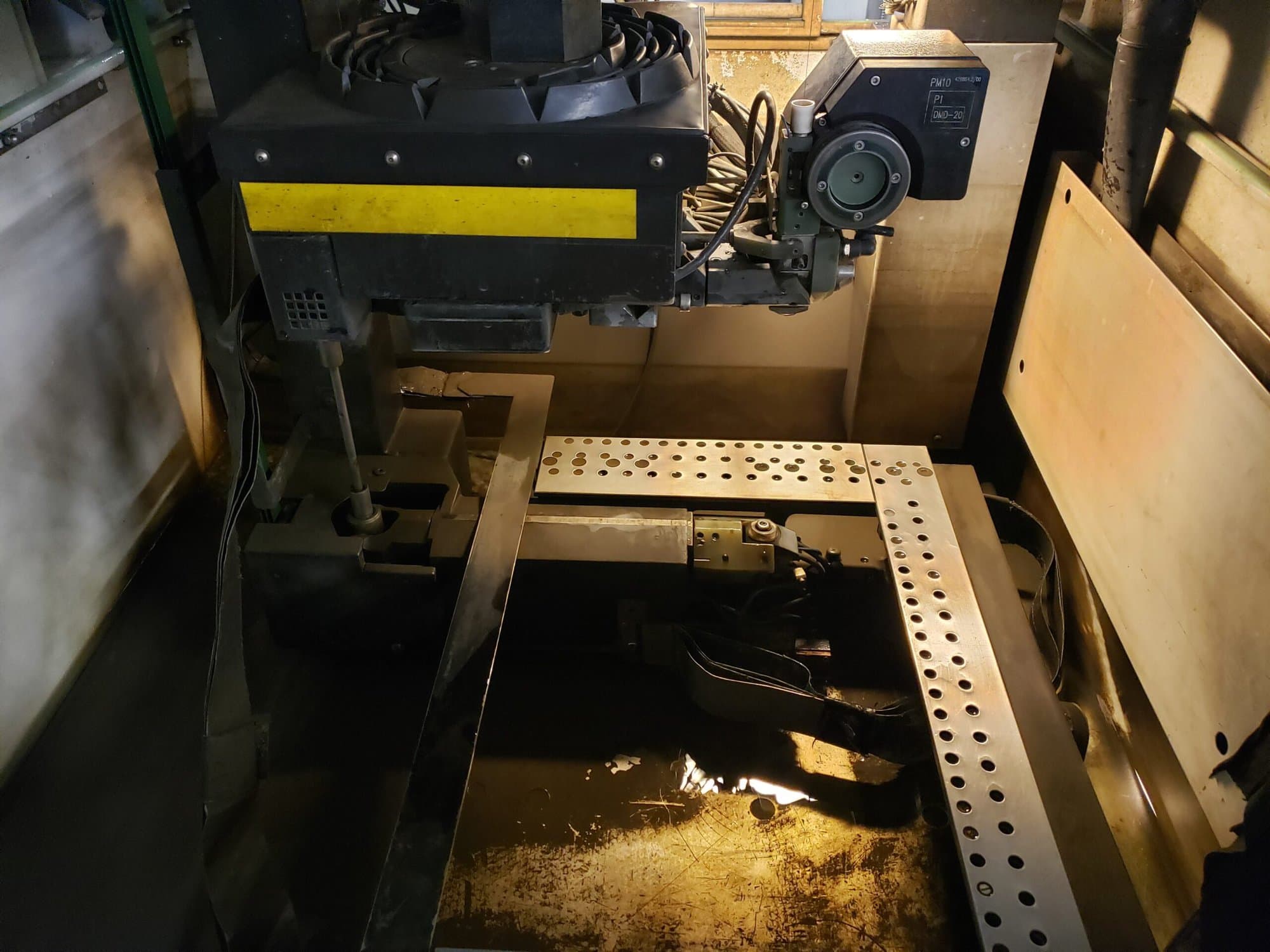 Agie Agiecut 250 HSS CE Wire EDM, 1997 - Good Running Machine - Image 2
