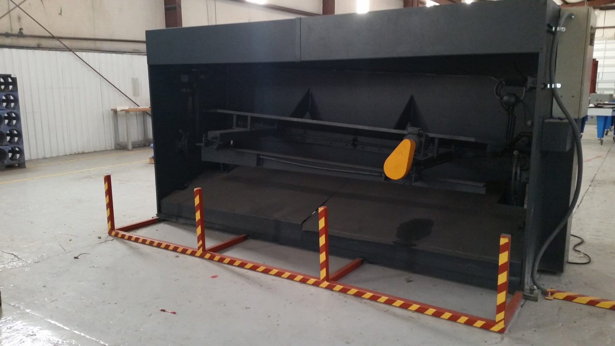 3/8" X 10' Haco Guillotine Shear, Programmable Backgauge, Adjustable Blade Gap - Image 2