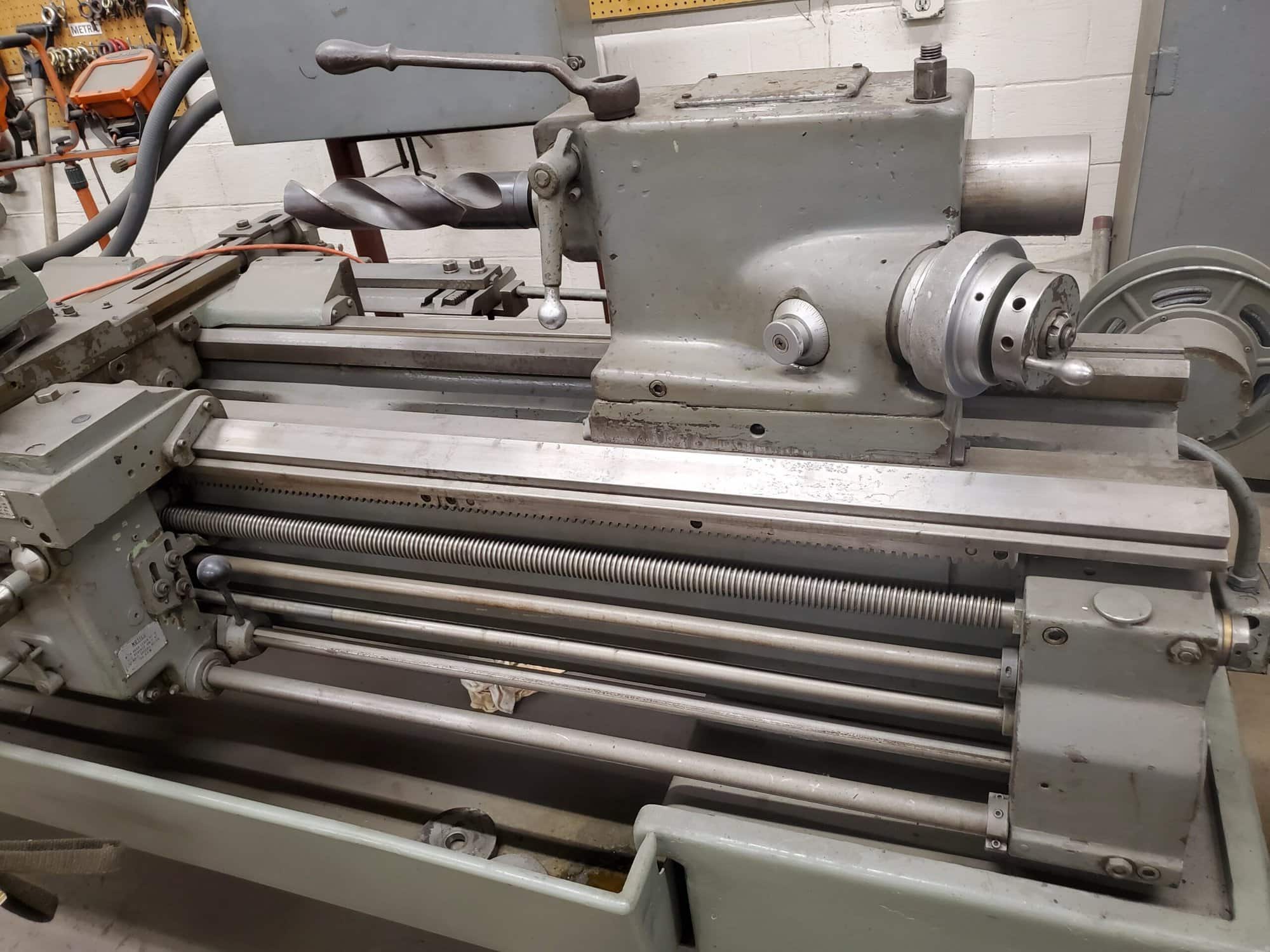 LeBlond 1610 Heavy Duty Engine Lathe - Image 8