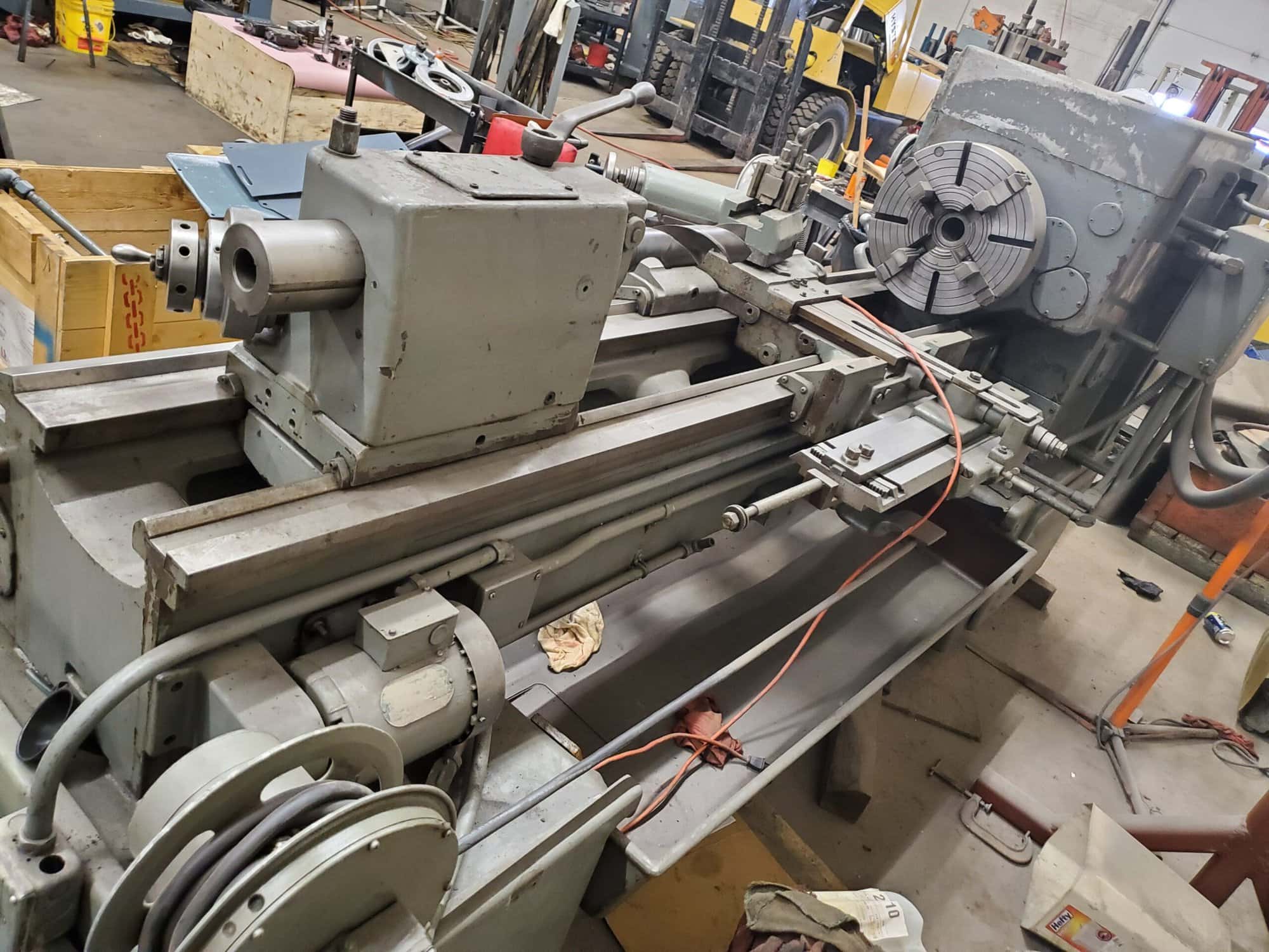 LeBlond 1610 Heavy Duty Engine Lathe - Image 3