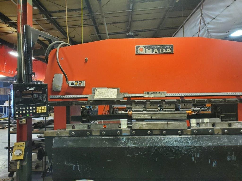110 Ton X 10' Amada RG-100 CNC Press Brake, 1984 - NC9EX Control, (4) Finger Assemblies, Full Set of Punch Holders - Image 8
