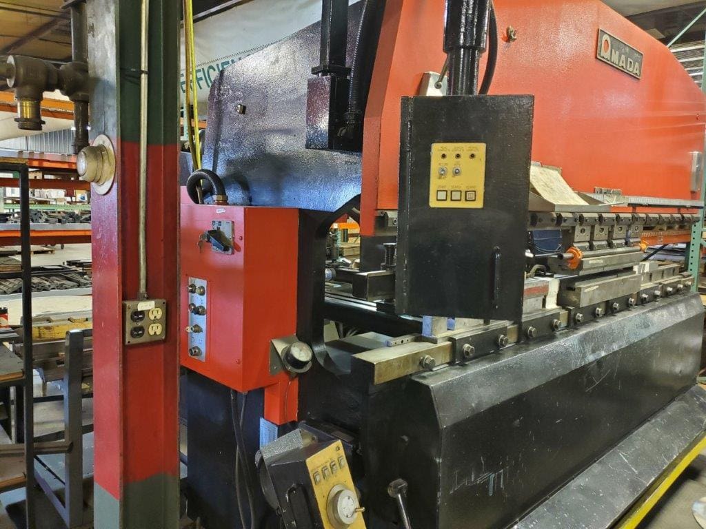 110 Ton X 10' Amada RG-100 CNC Press Brake, 1984 - NC9EX Control, (4) Finger Assemblies, Full Set of Punch Holders - Image 7