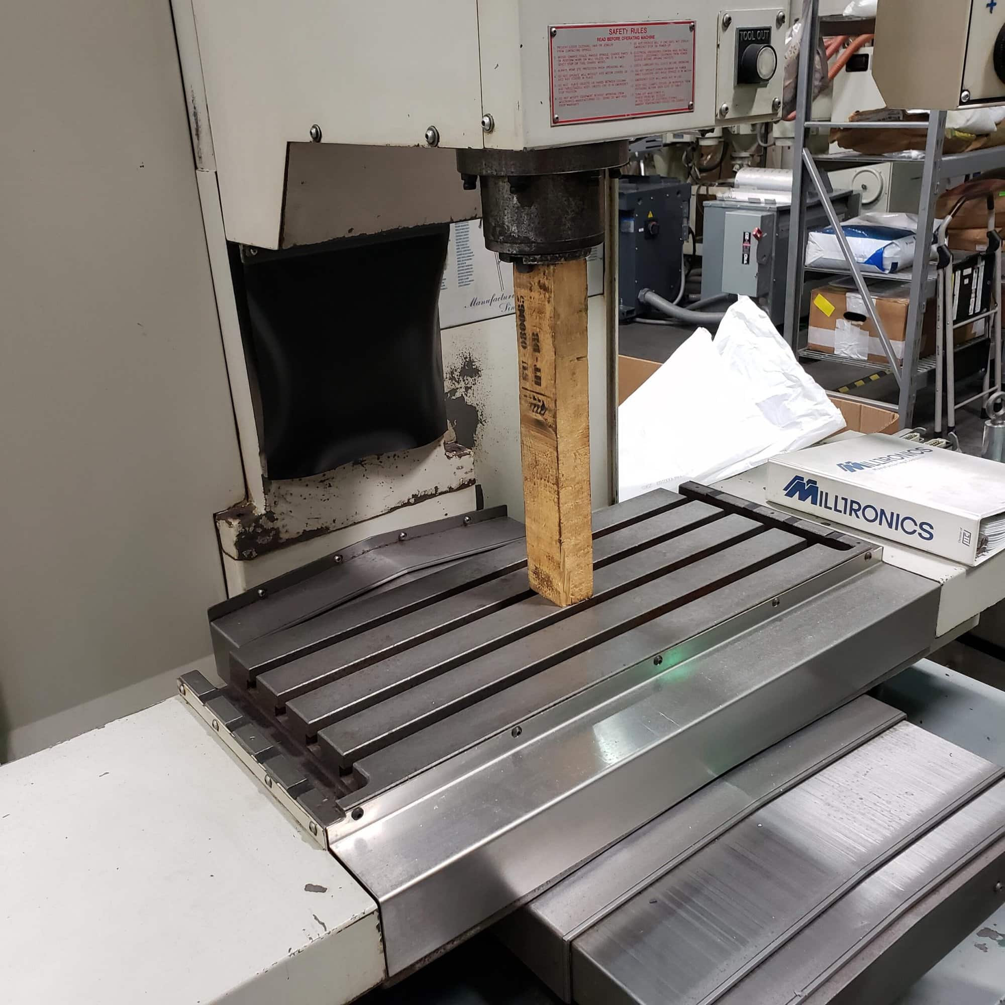 Milltronics RH-12 VMC, 2003 - Rigid Tapping - Image 4