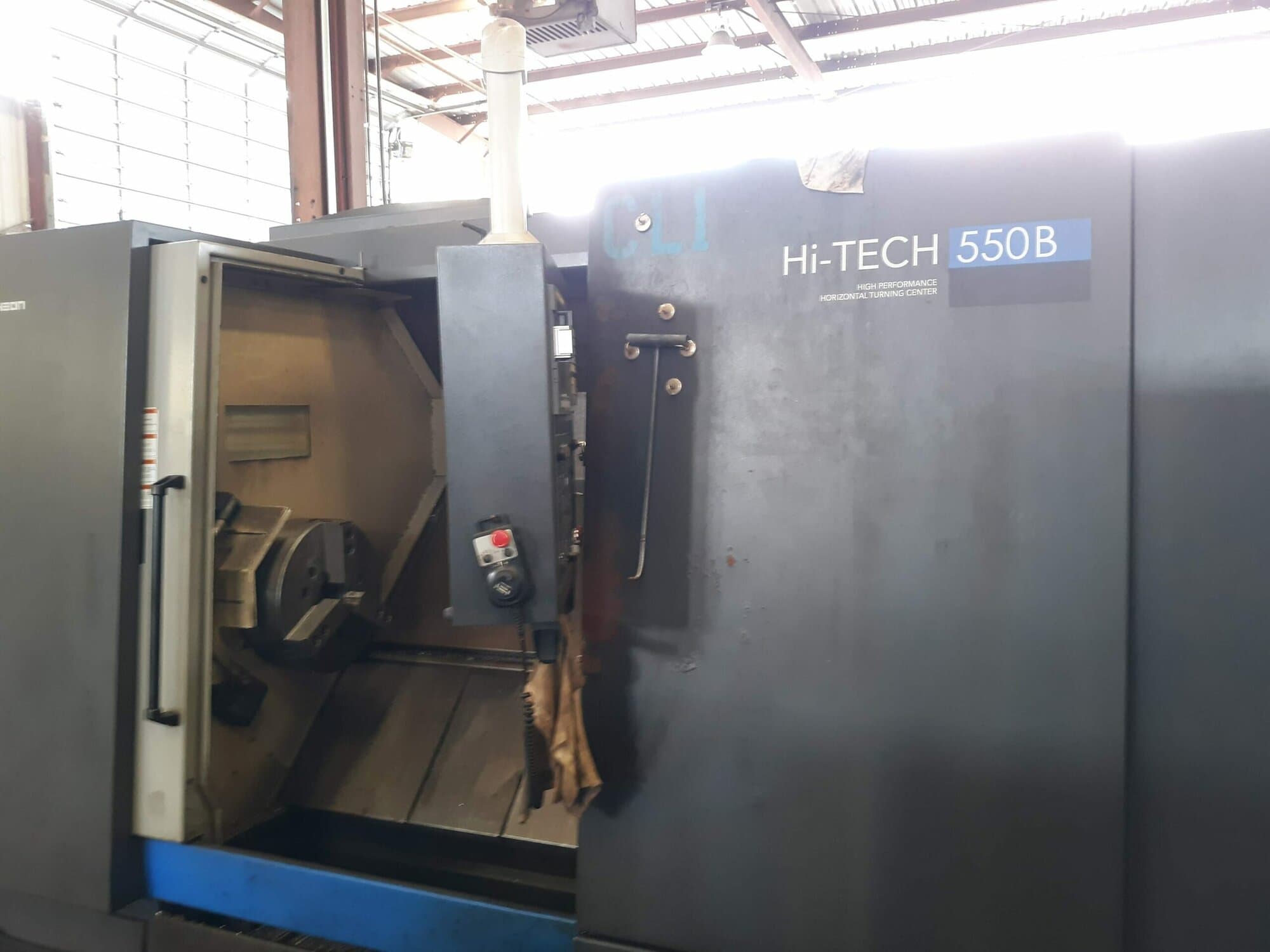 Hwacheon Hi-Tech 550B CNC Lathe, 2012- Tailstock, Chip Conveyor - Image 3