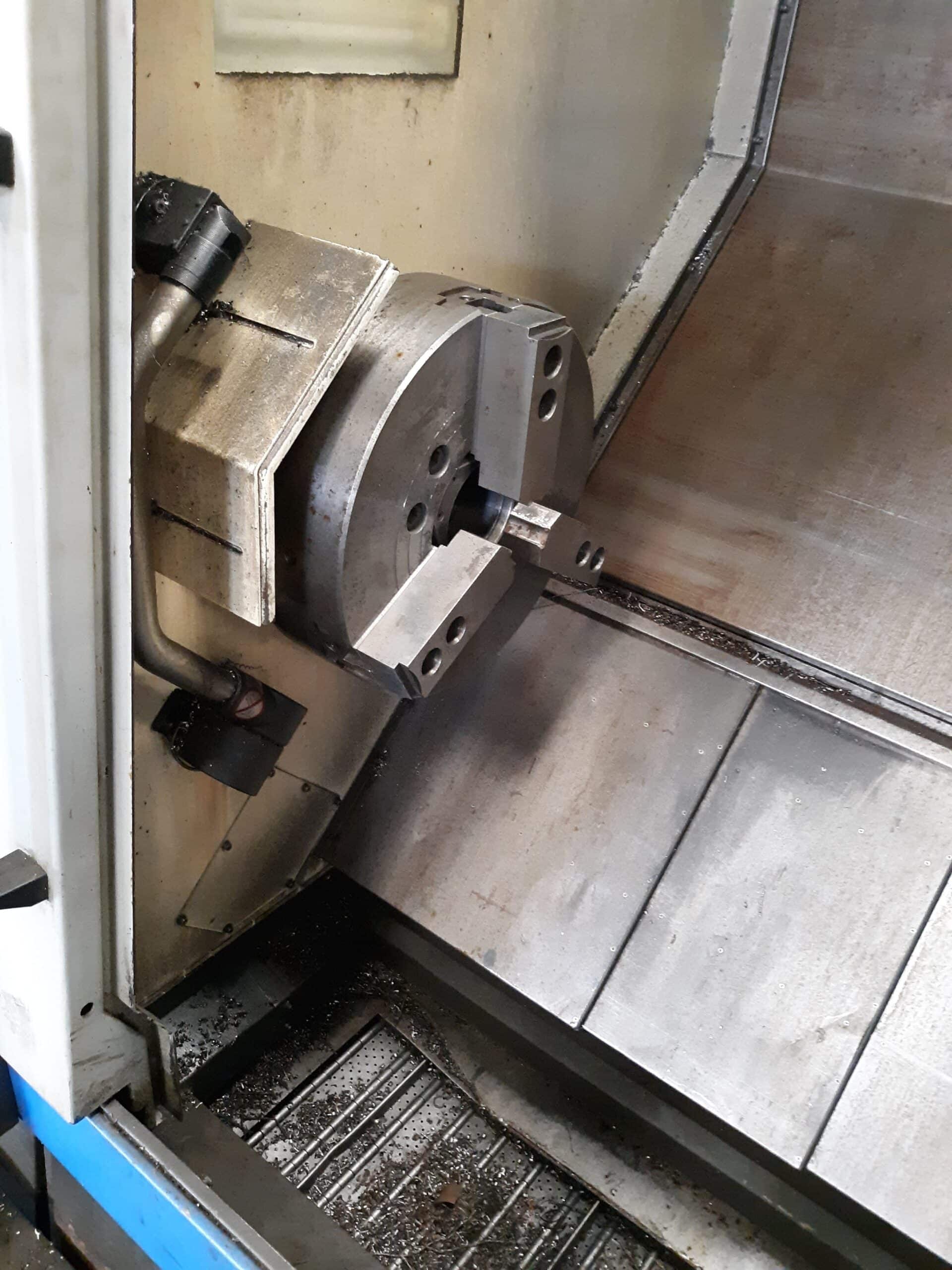 Hwacheon Hi-Tech 550B CNC Lathe, 2012- Tailstock, Chip Conveyor - Image 5