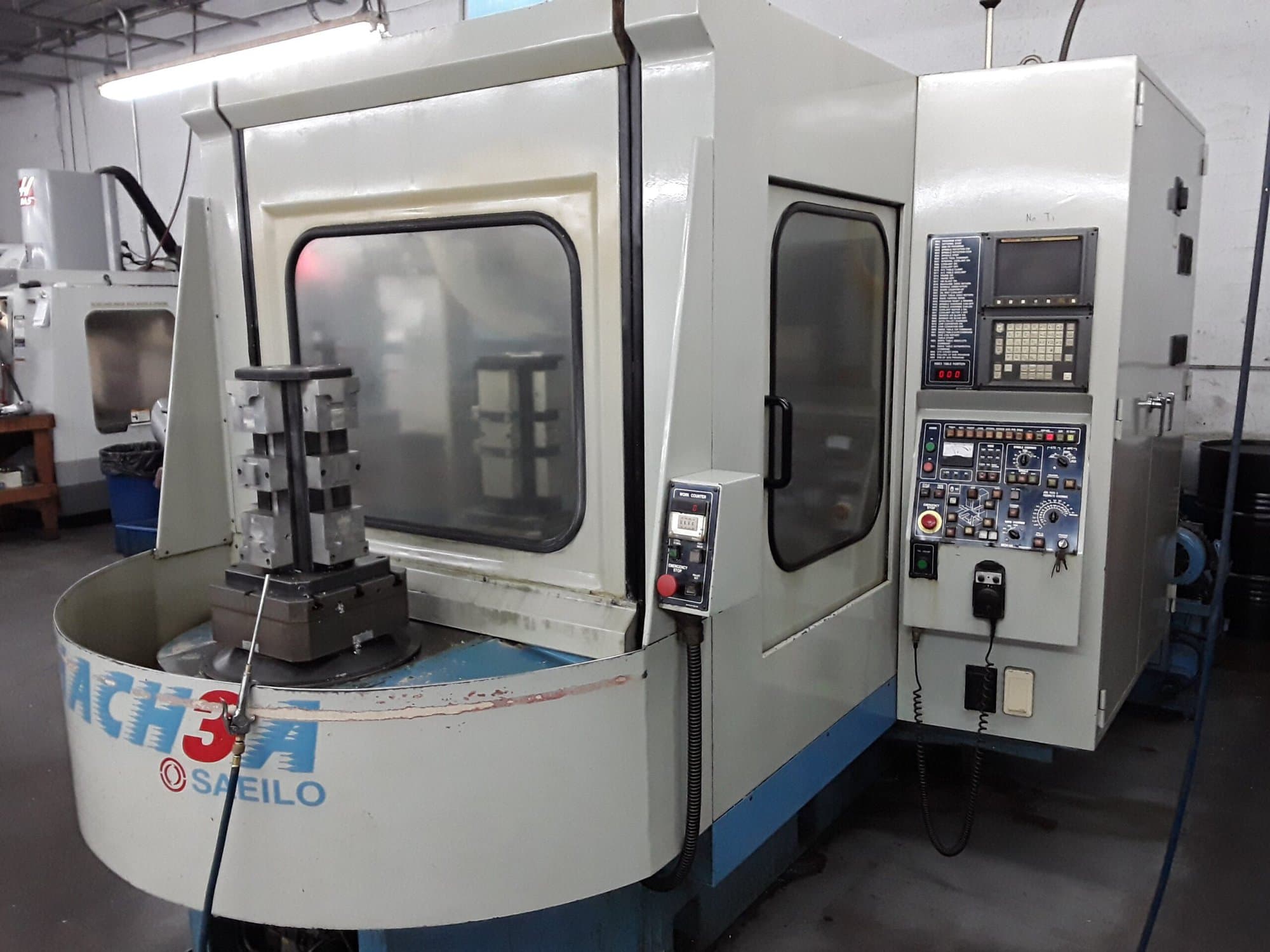Saeilo Mach 3A HMC, 1996 - Chip Conveyor, Rigid Tapping