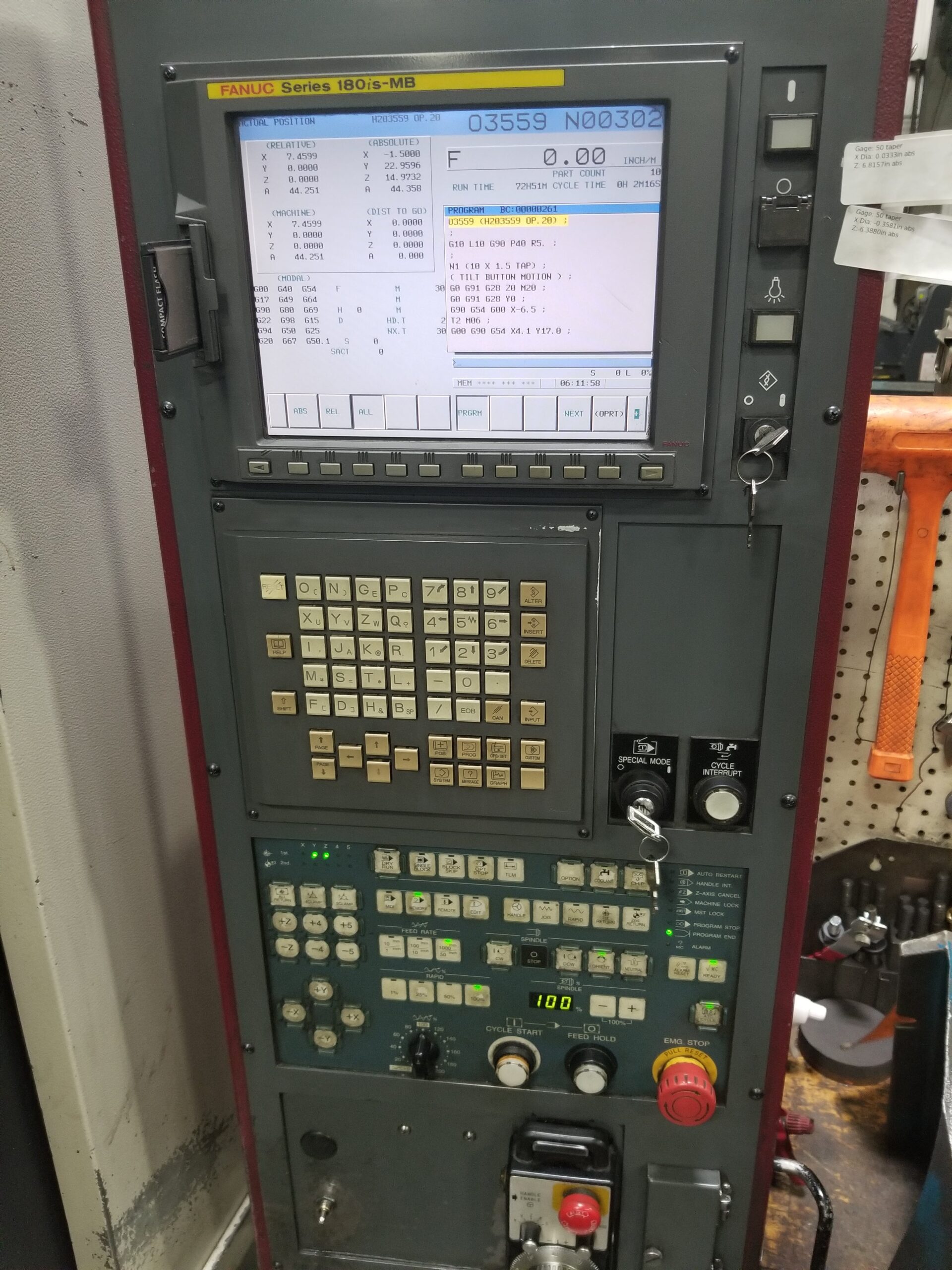 OKK VM7 III VMC, 2010 - Includes 1000 PSI pump and a mist collector, 4th Axis Prepped, Under power - Image 2